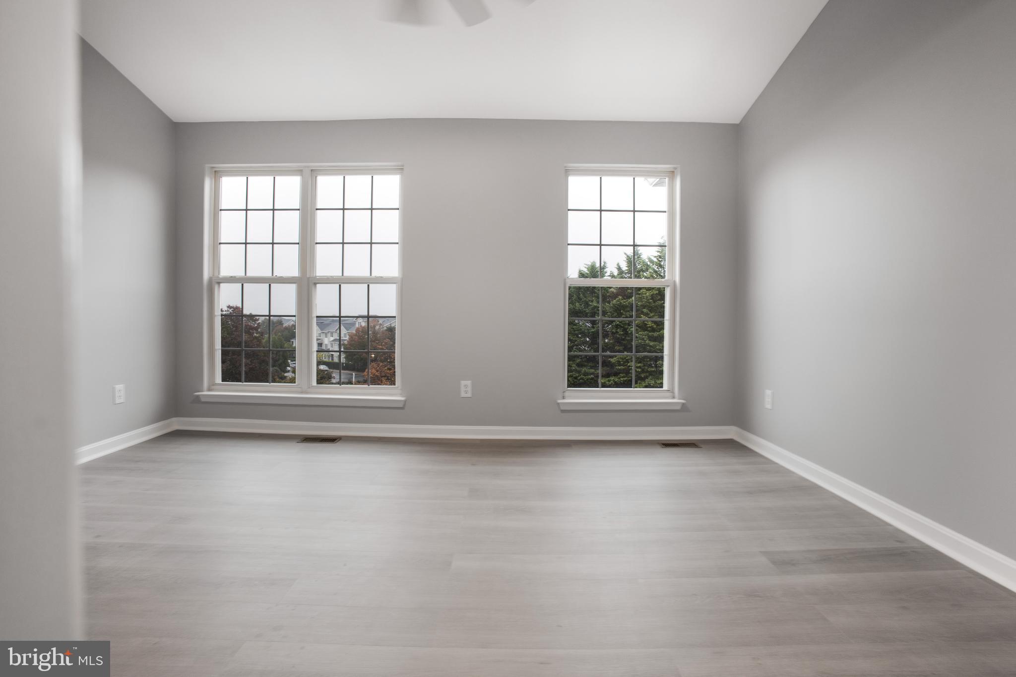 FAIR LAKES - Residential Lease