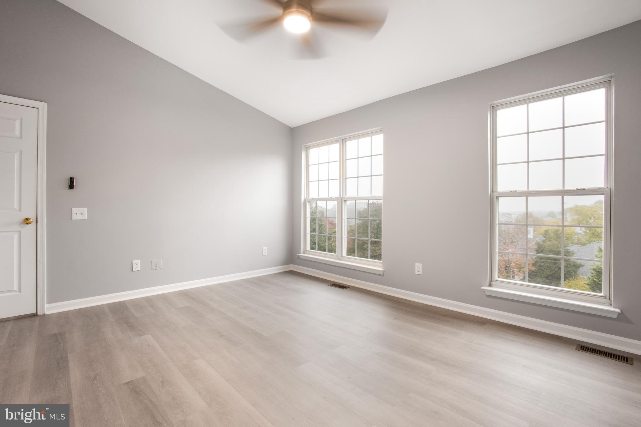 FAIR LAKES - Residential Lease