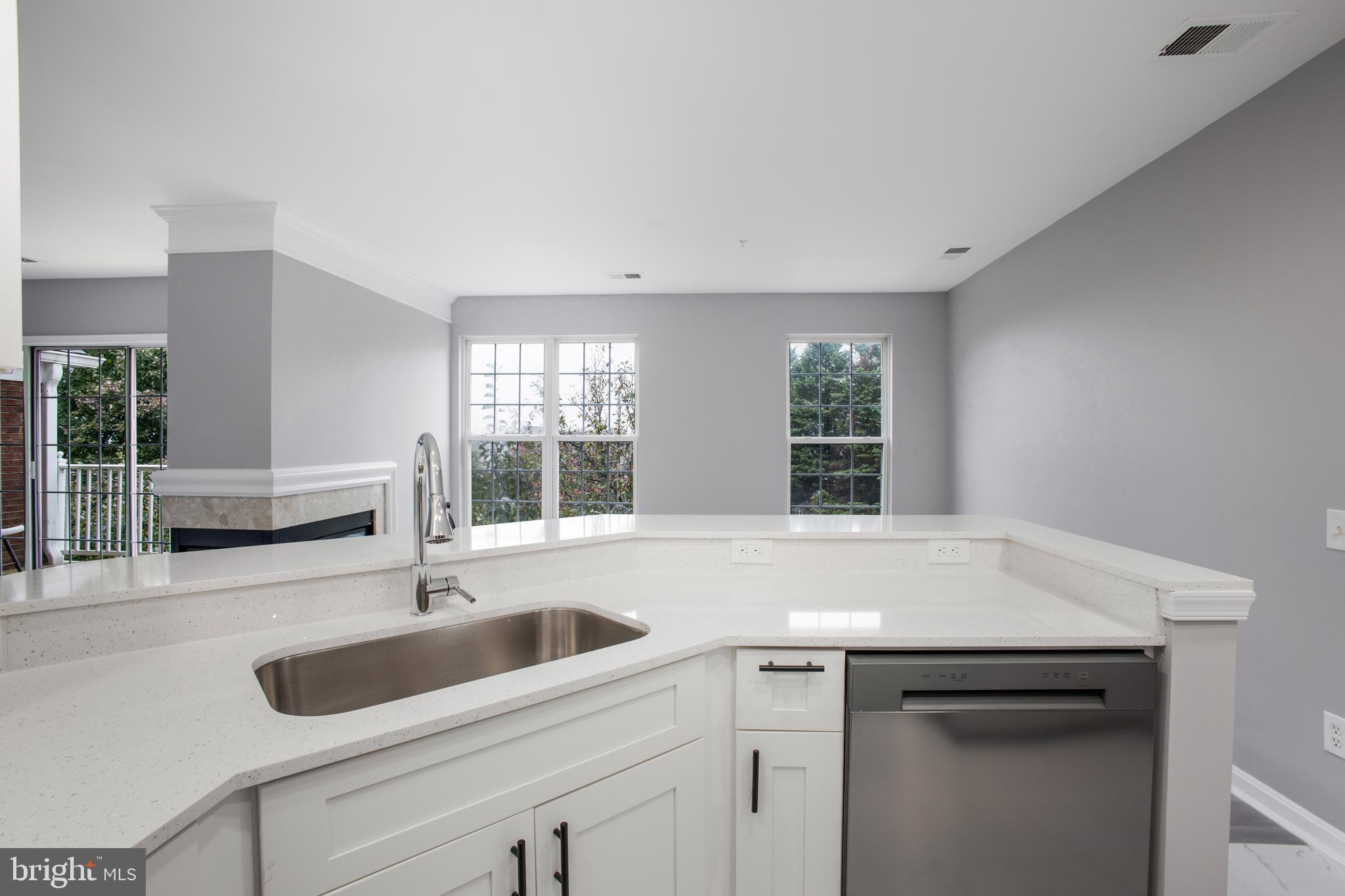 FAIR LAKES - Residential Lease