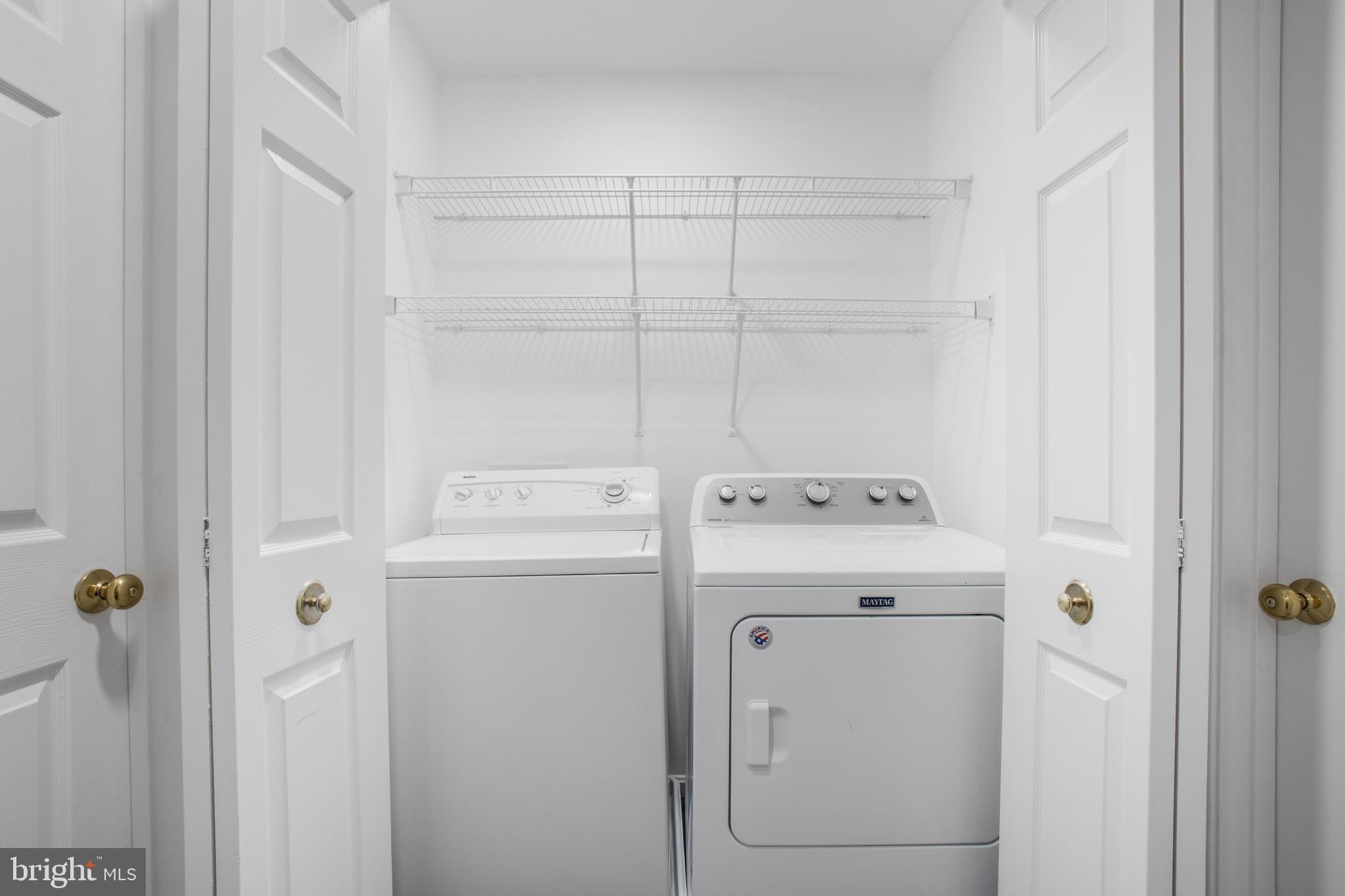 FAIR LAKES - Residential Lease