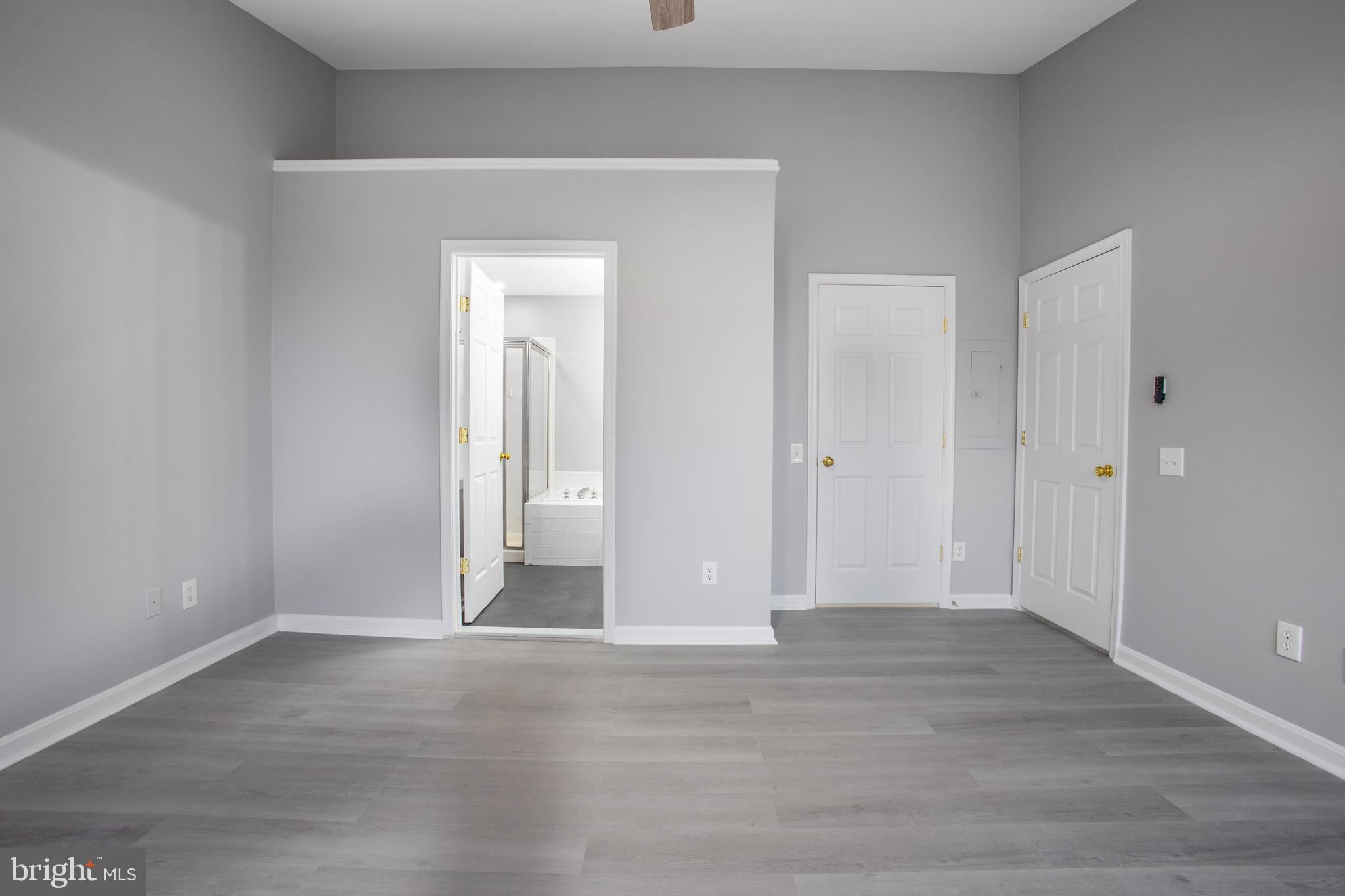 FAIR LAKES - Residential Lease