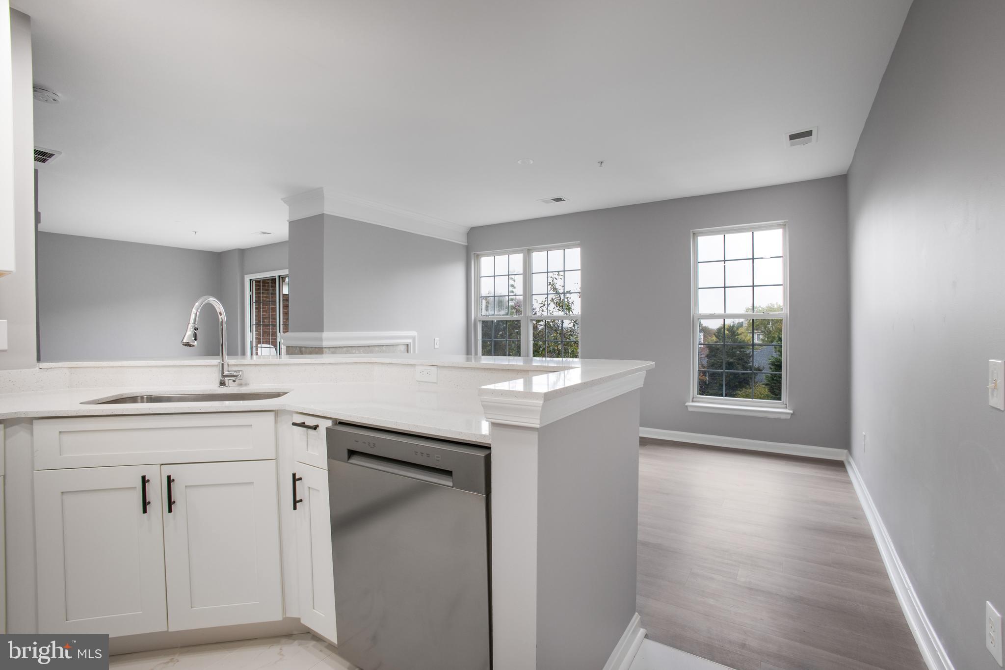 FAIR LAKES - Residential Lease