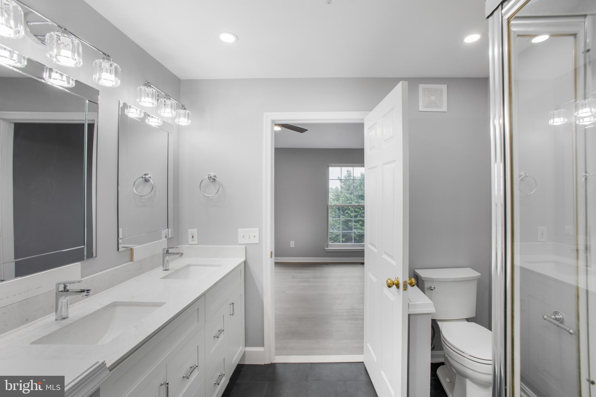 FAIR LAKES - Residential Lease