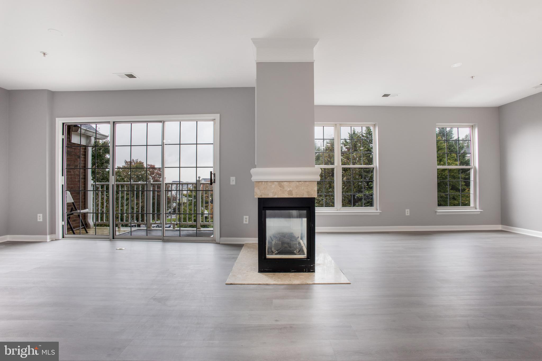 FAIR LAKES - Residential Lease