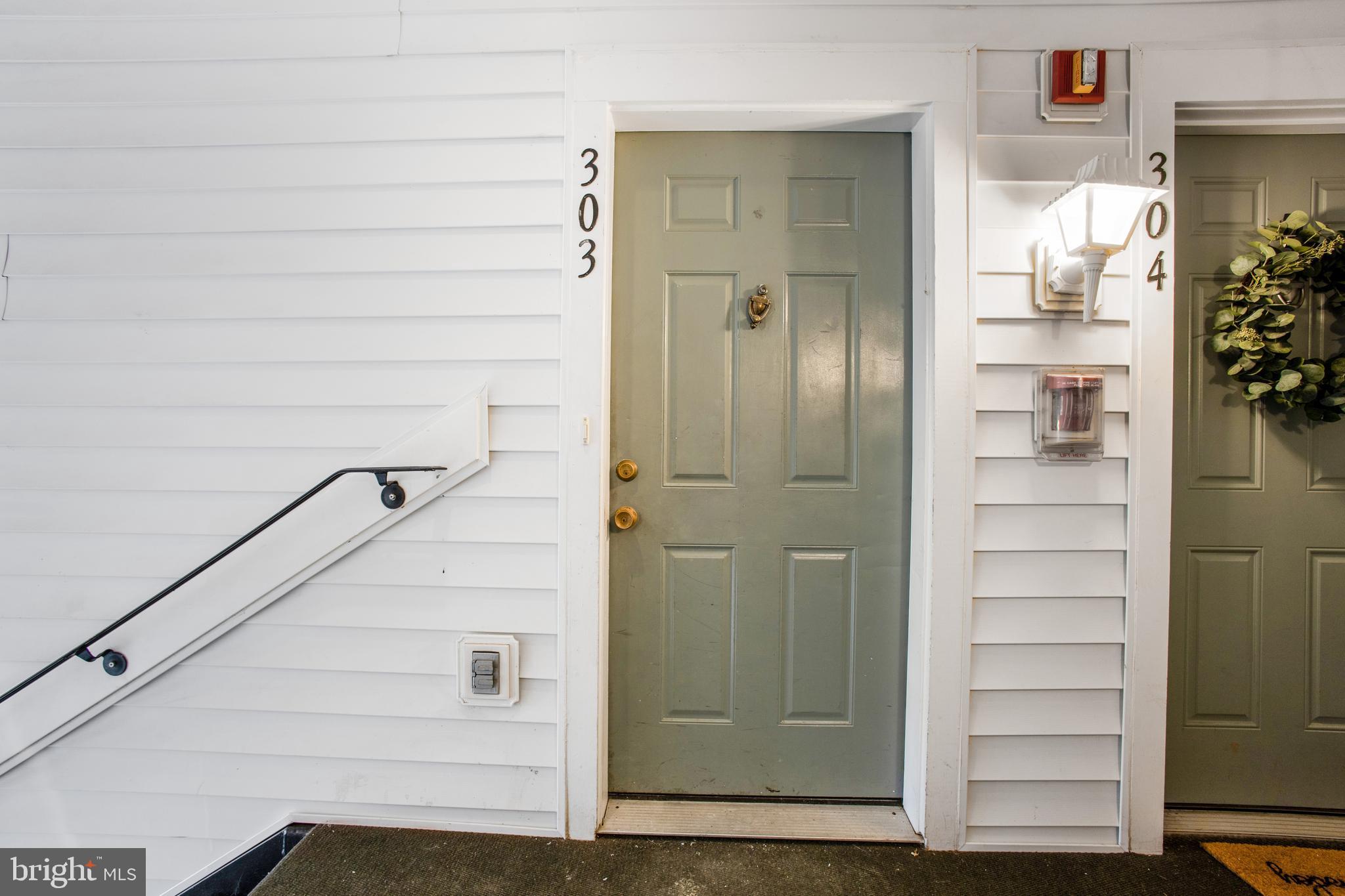 FAIR LAKES - Residential Lease