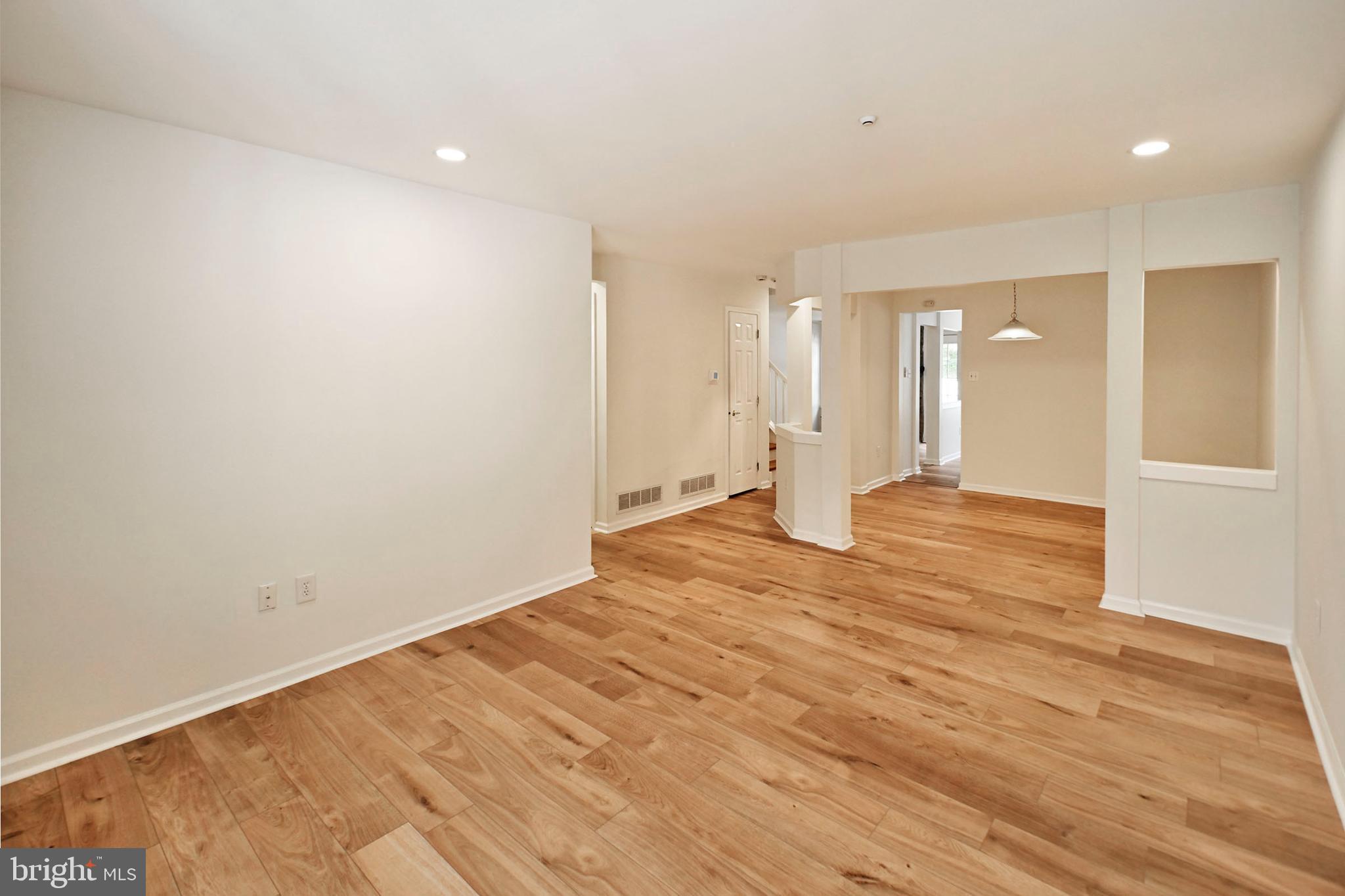 WILSHIRE HUNT - Residential Lease