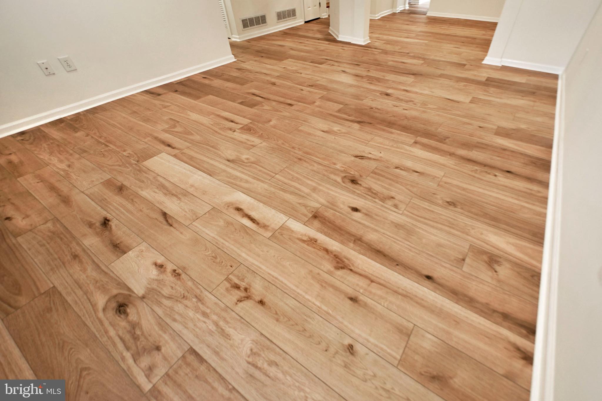 WILSHIRE HUNT - Residential Lease