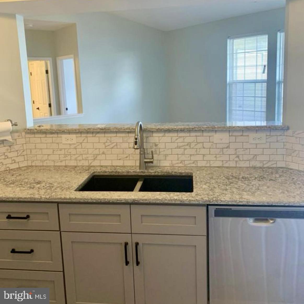 WATERSIDE - Residential Lease