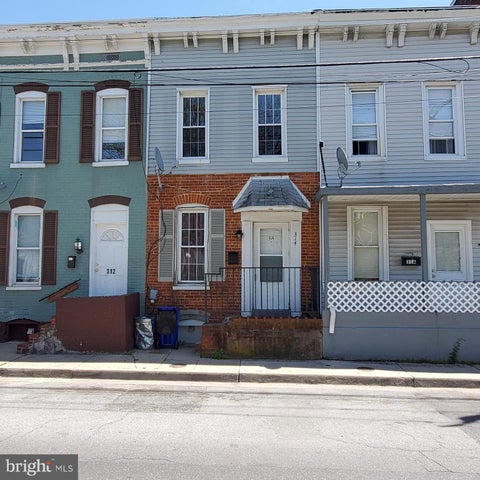 Townhouse For Rent - 314 S Locust Street<br/> HAGERSTOWN, MD 21740