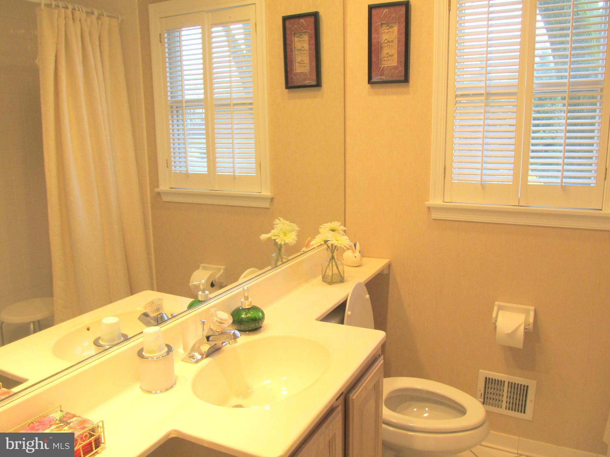 ARUNDEL HILLS - Residential