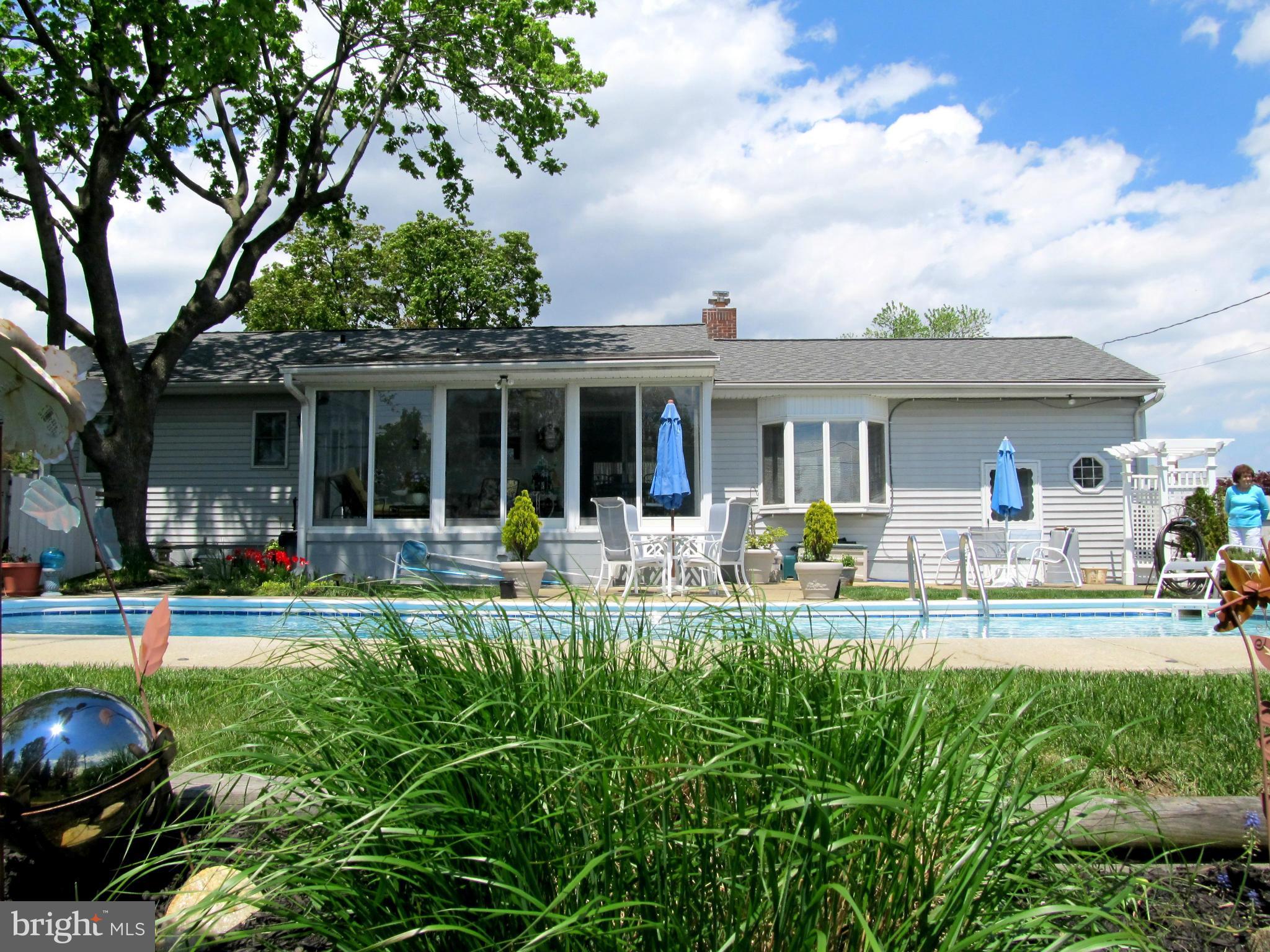 ARUNDEL HILLS - Residential