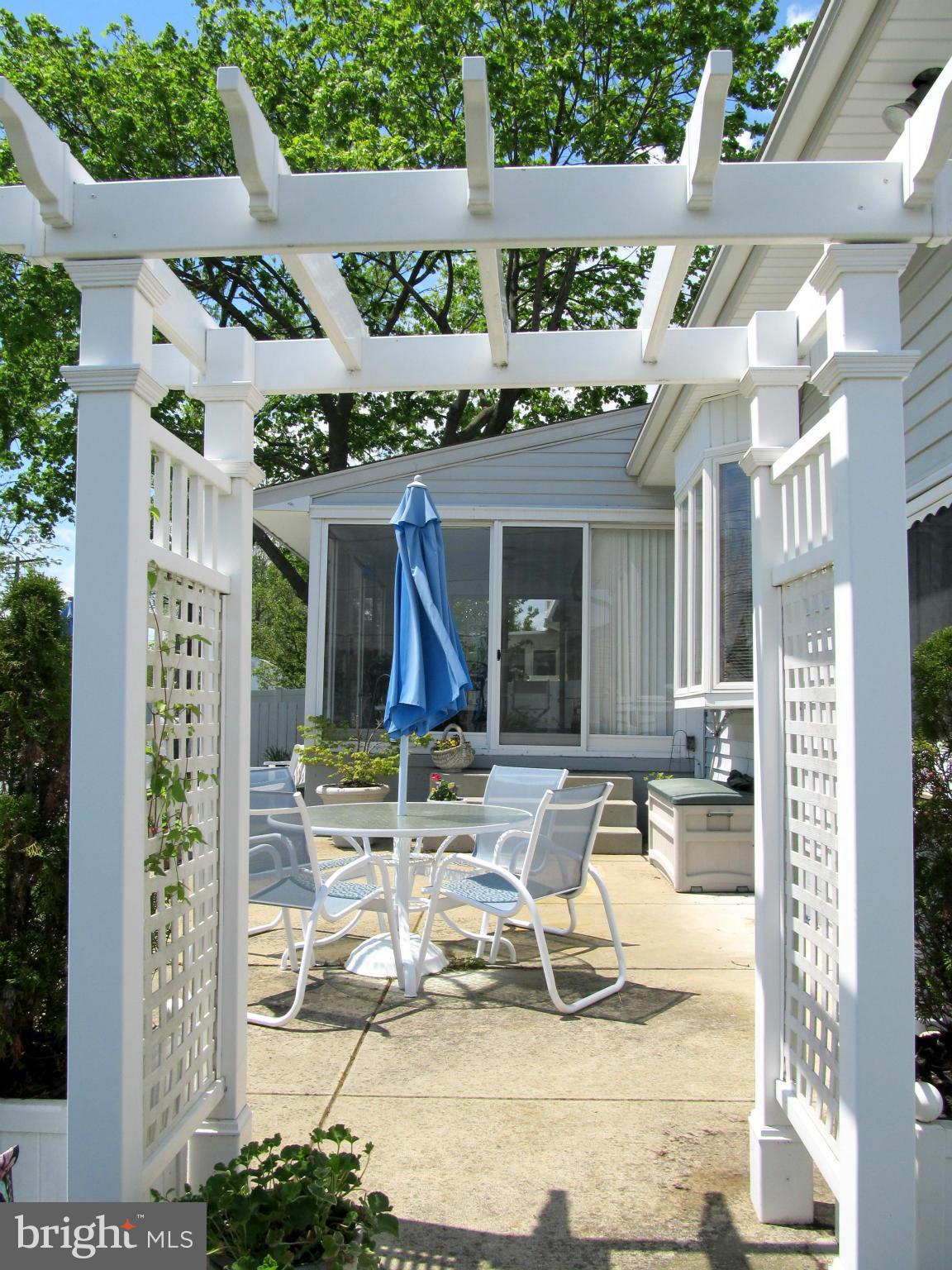 ARUNDEL HILLS - Residential