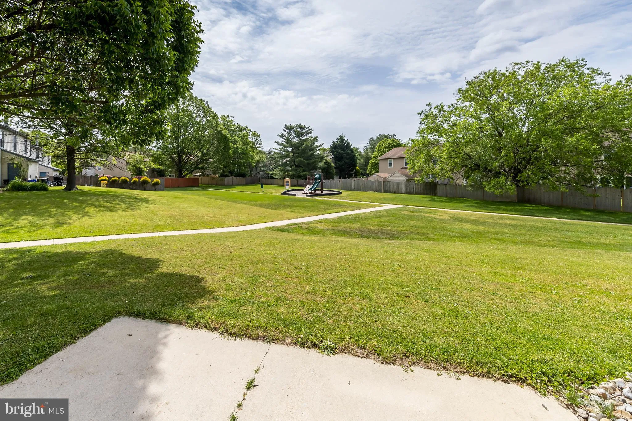 Marlton, New Jersey 08053, United States, 3 Bedrooms Bedrooms, ,3 BathroomsBathrooms,Residential,Pending,197818