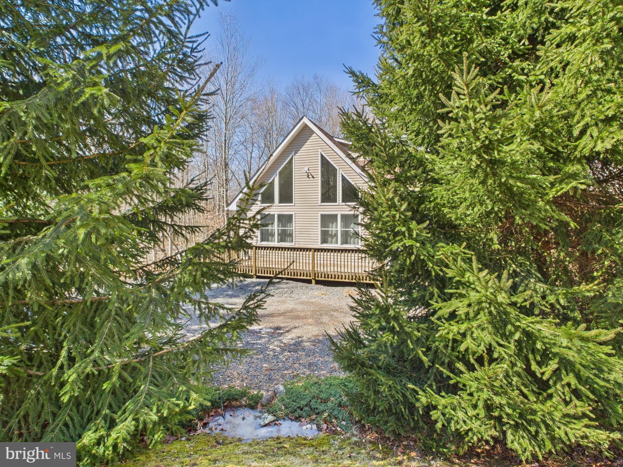 ARROWHEAD LAKE - Residential