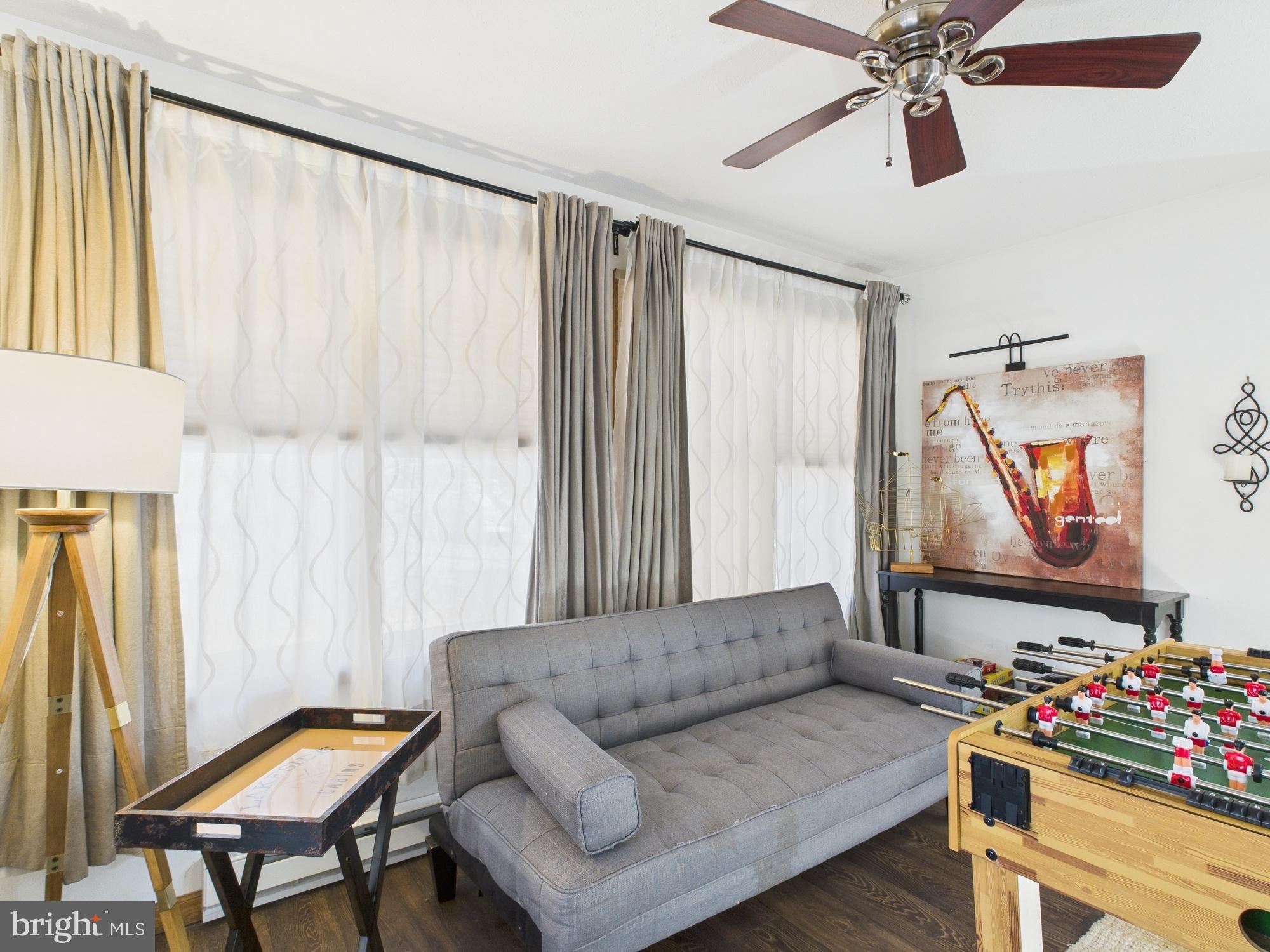 ARROWHEAD LAKE - Residential