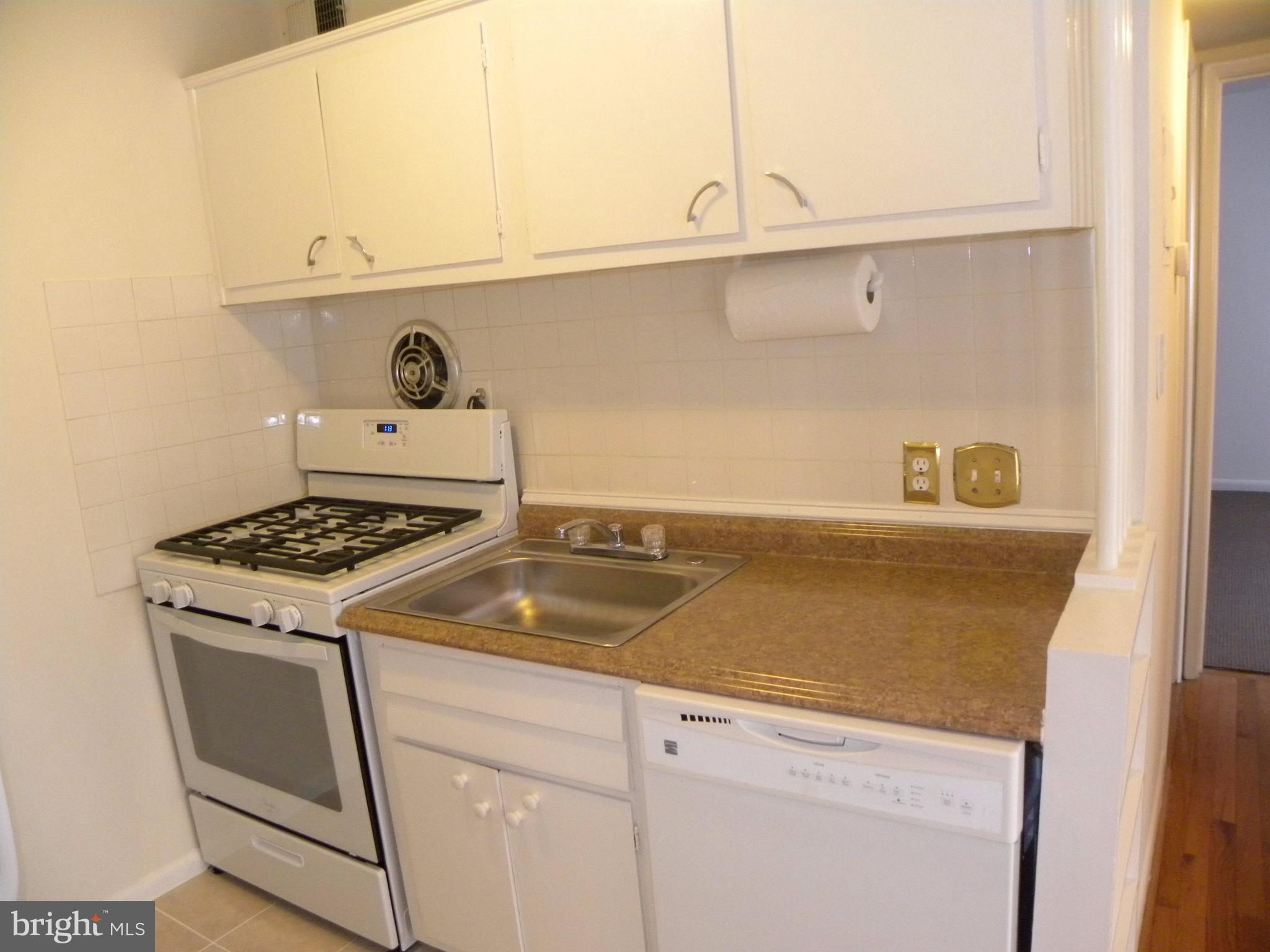 FAIRFAX HERITAGE - Residential Lease