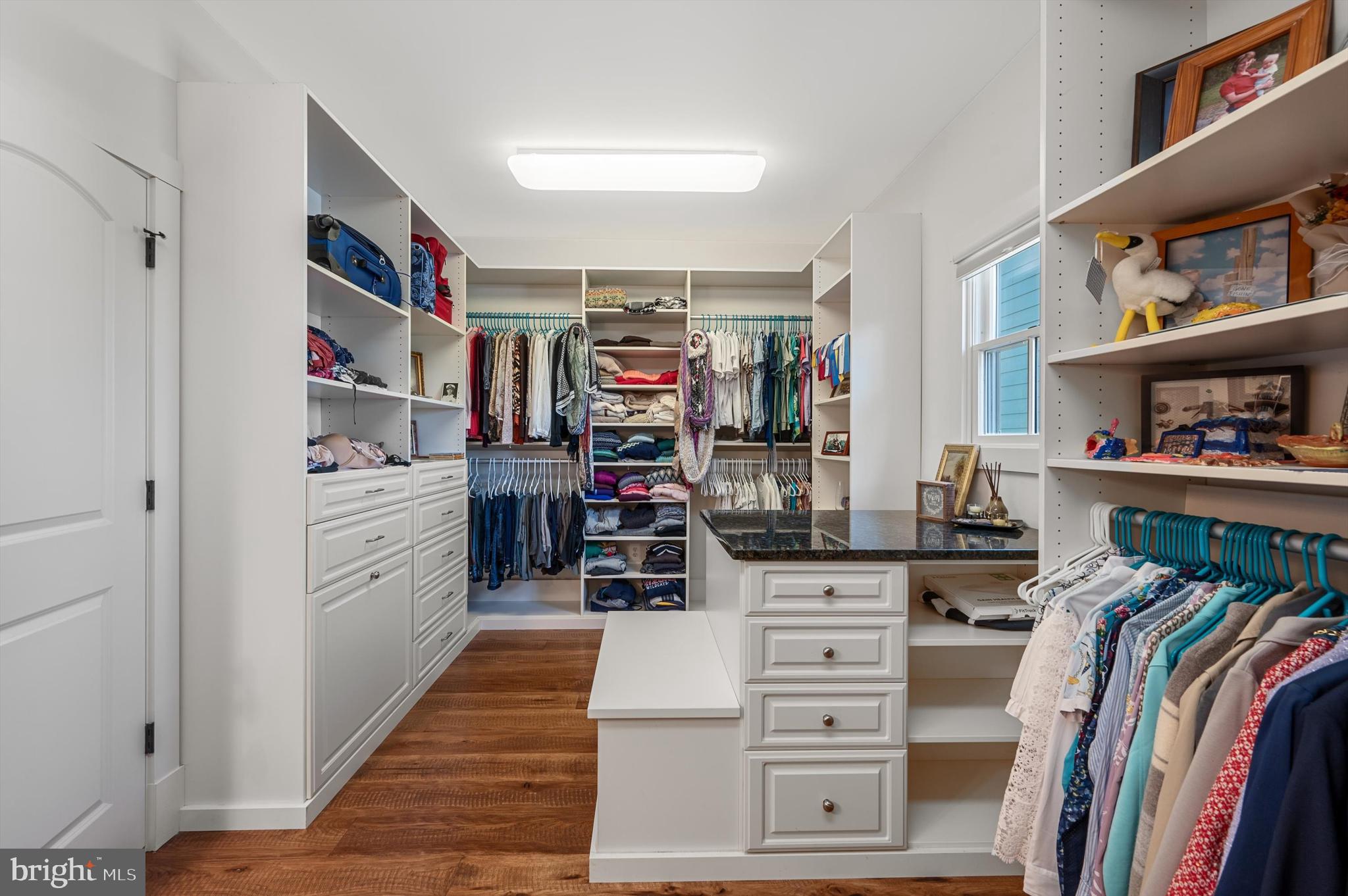 WATERFIELD HAMLET - Farm