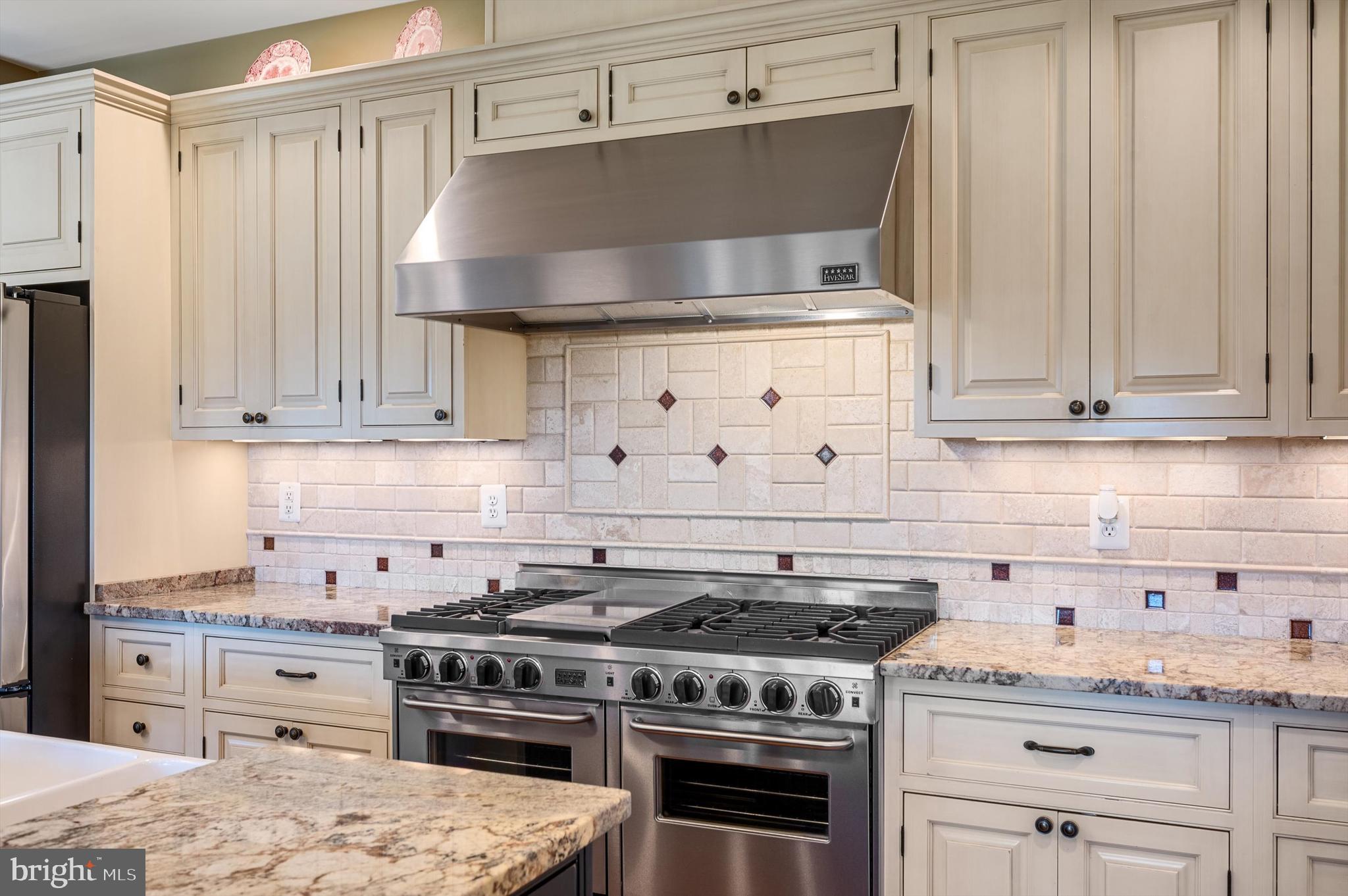 WATERFIELD HAMLET - Farm