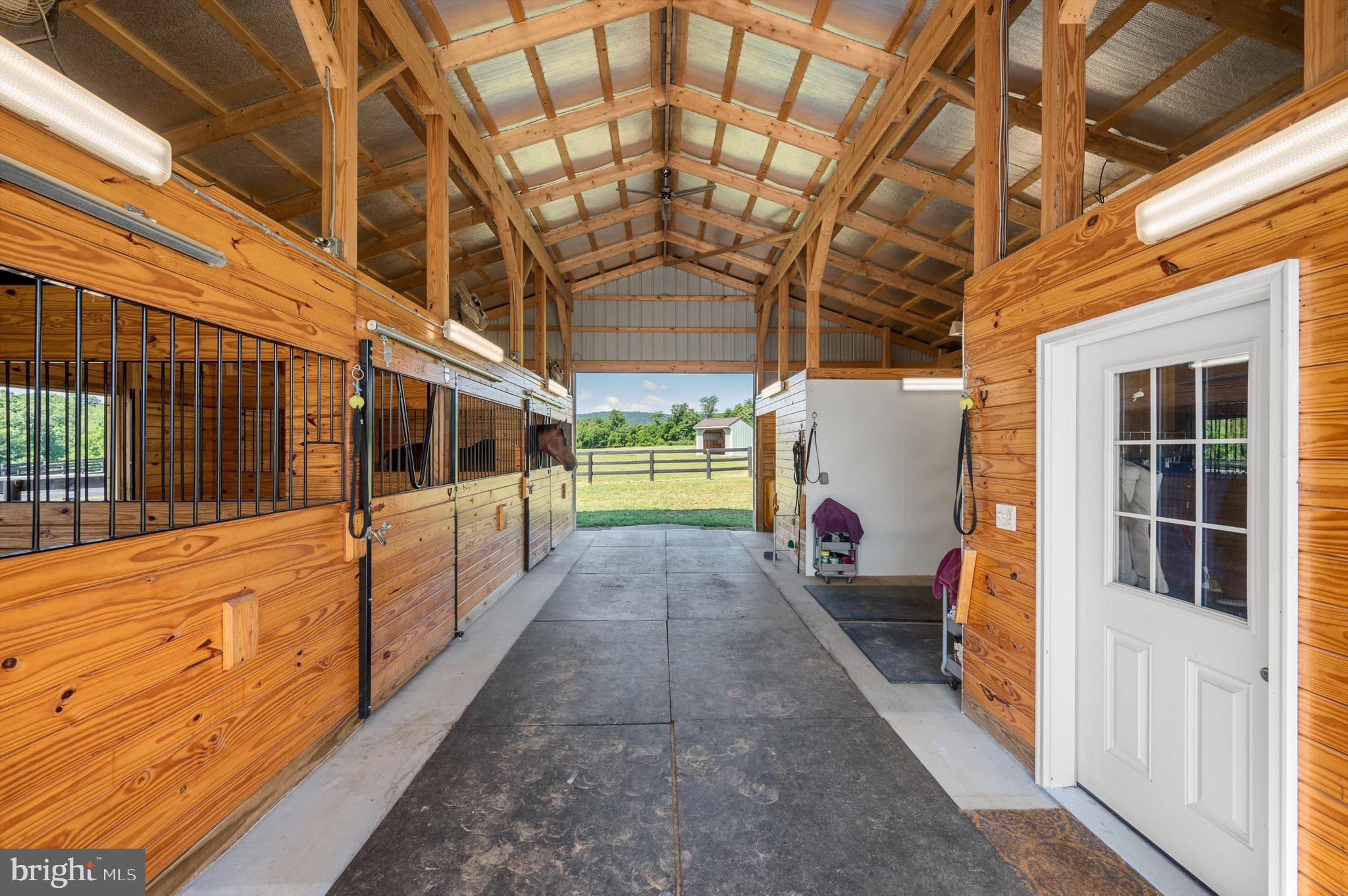 WATERFIELD HAMLET - Farm