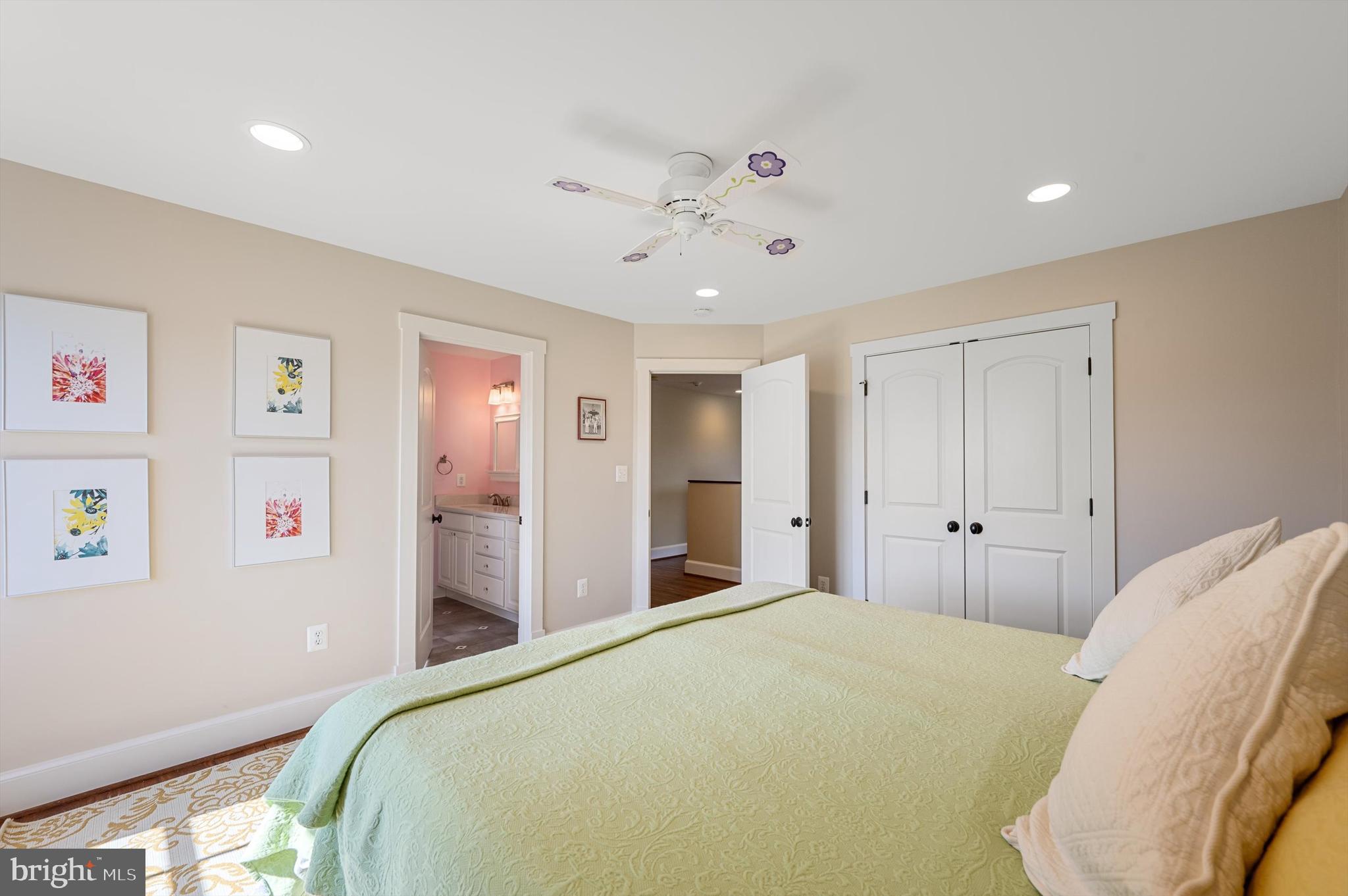 WATERFIELD HAMLET - Farm