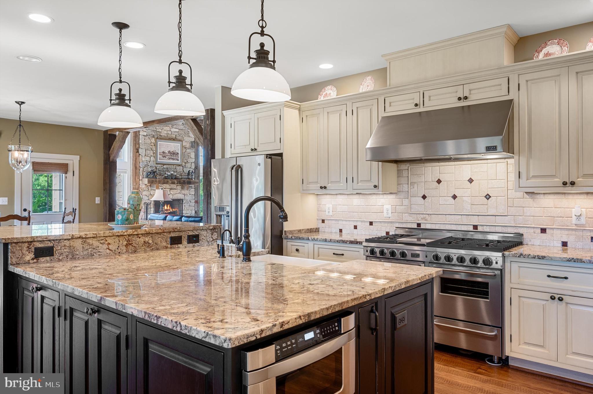 WATERFIELD HAMLET - Farm