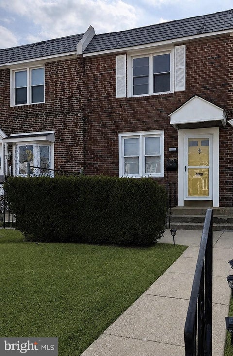 Townhouse For Sale - 7556 Brentwood Road<br/> PHILADELPHIA, PA 19151