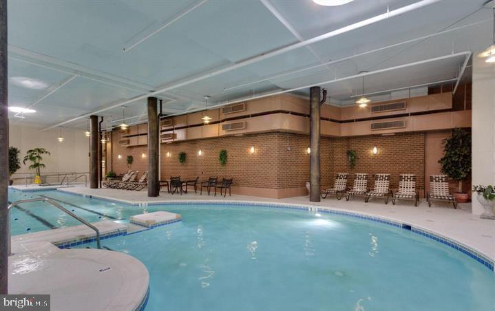 ROTONDA - Residential