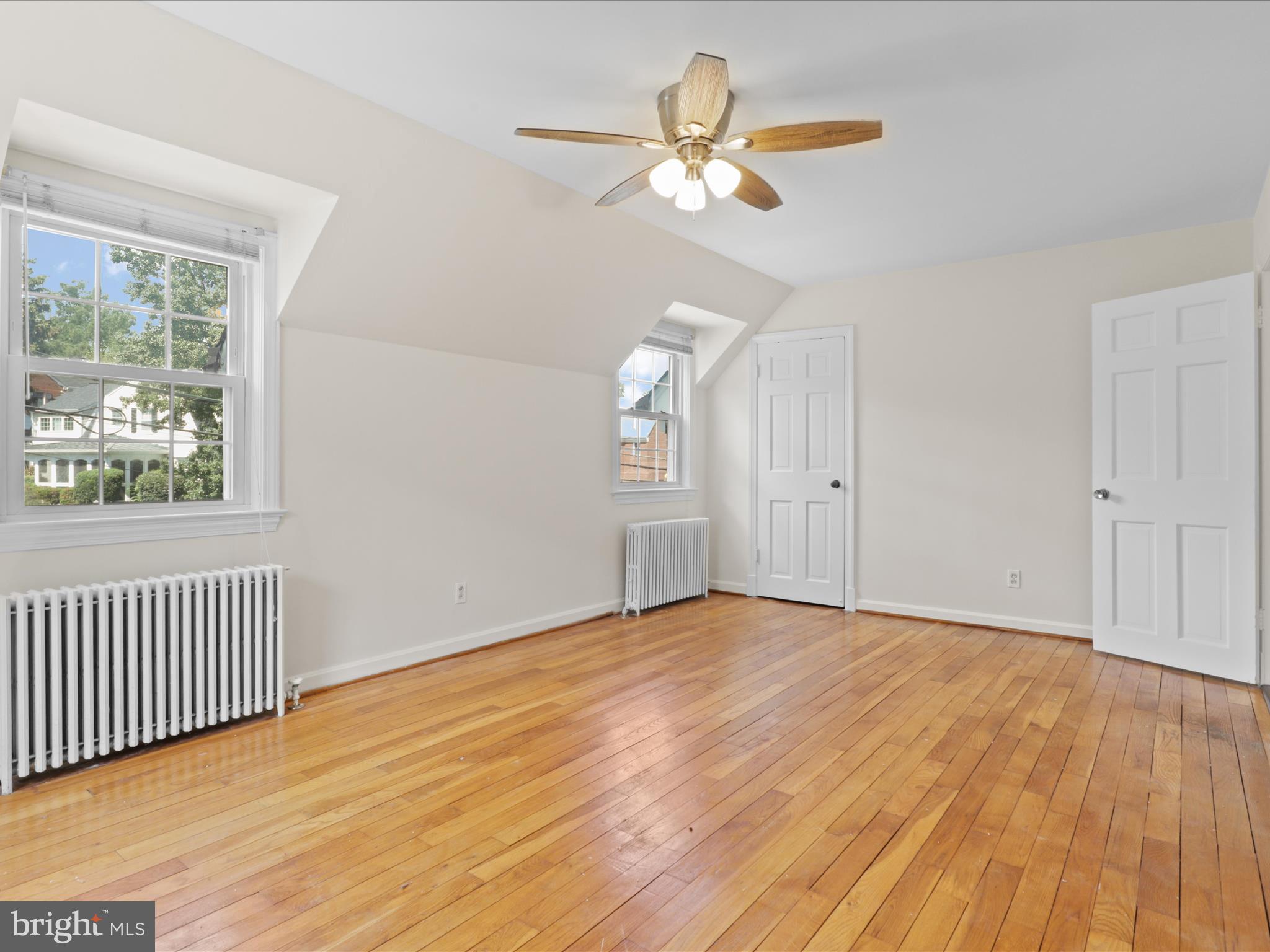 OVER LEE KNOLLS - Residential Lease