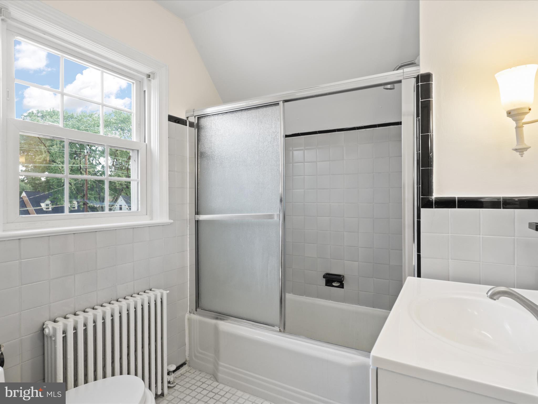 OVER LEE KNOLLS - Residential Lease