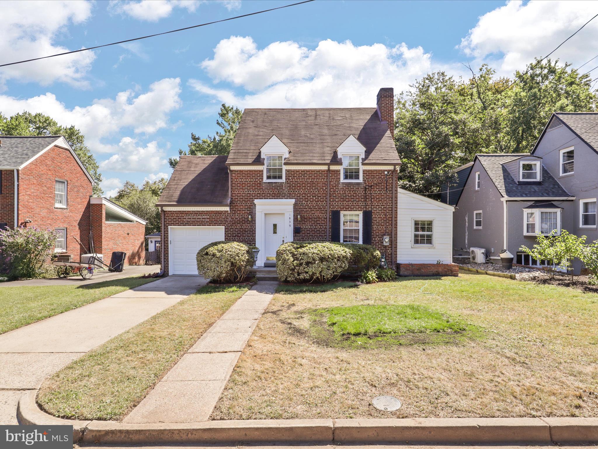 OVER LEE KNOLLS - Residential Lease