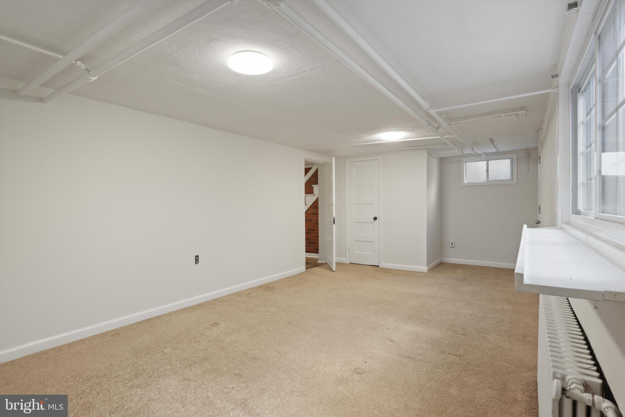 OVER LEE KNOLLS - Residential Lease