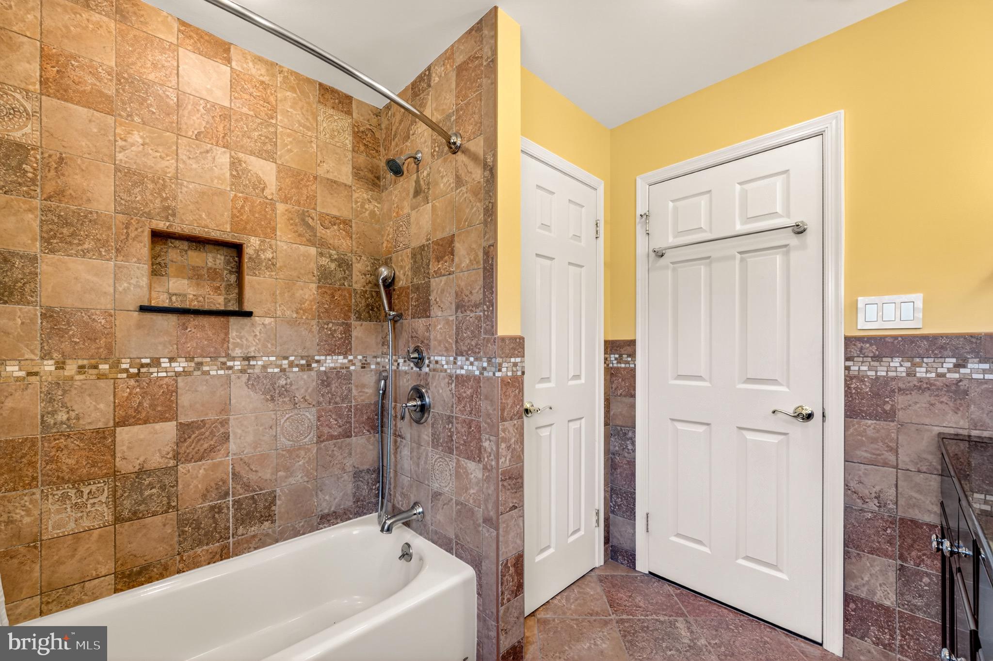 CASTLE HGTS - Residential