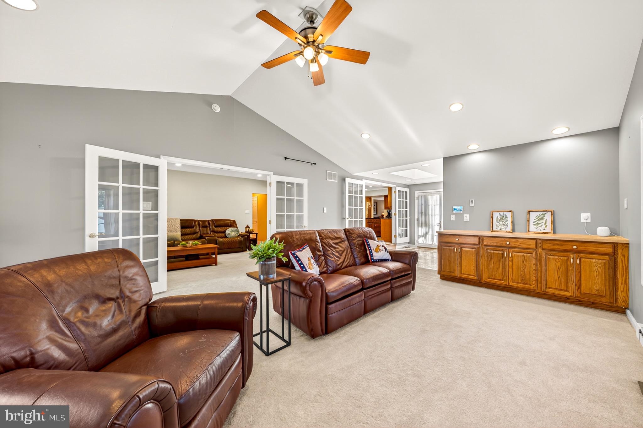 CASTLE HGTS - Residential