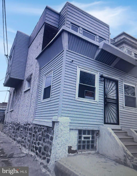 Townhouse For Sale - 5849 Ludlow Street<br/> Philadelphia County, PHILADELPHIA, PA 19139