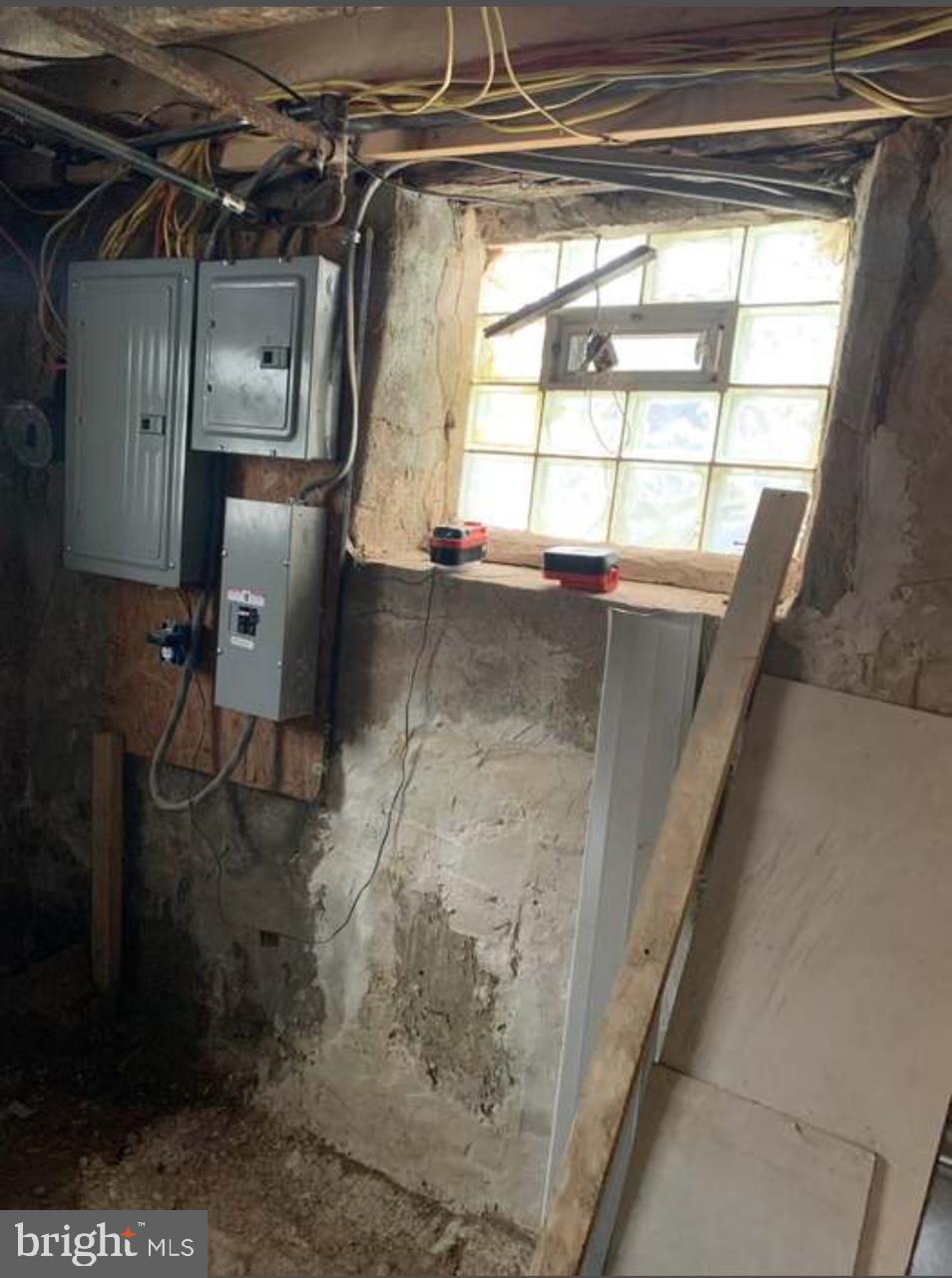 WEST PHILADELPHIA - Residential