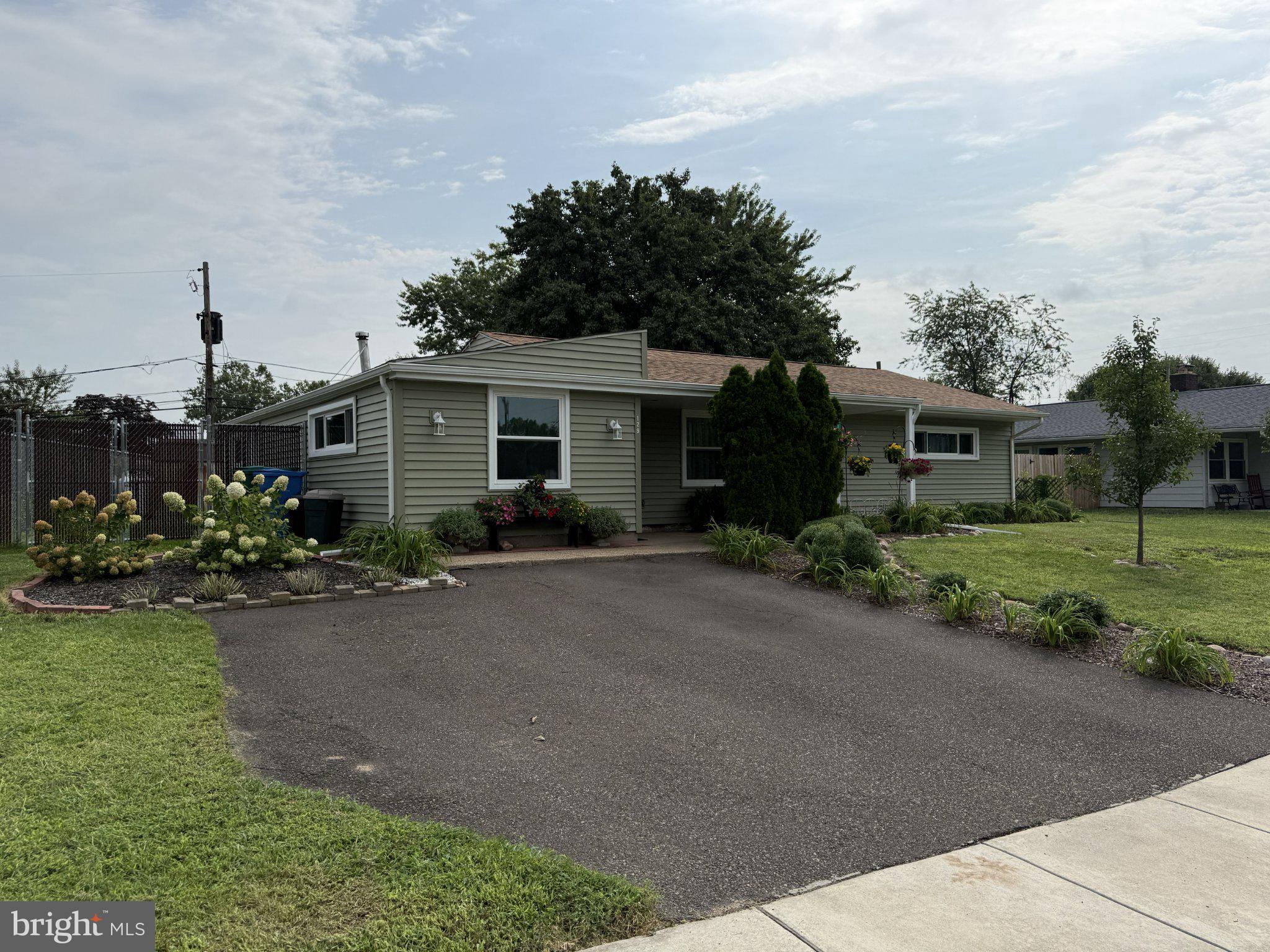 129 DOGWOOD DRIVE