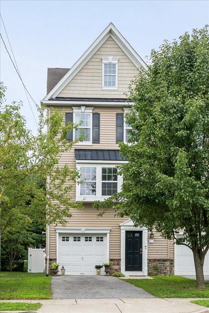 Photo of 602 Cinnaminson Street, RIVERTON, NJ 08077 (MLS # NJBL2113780)