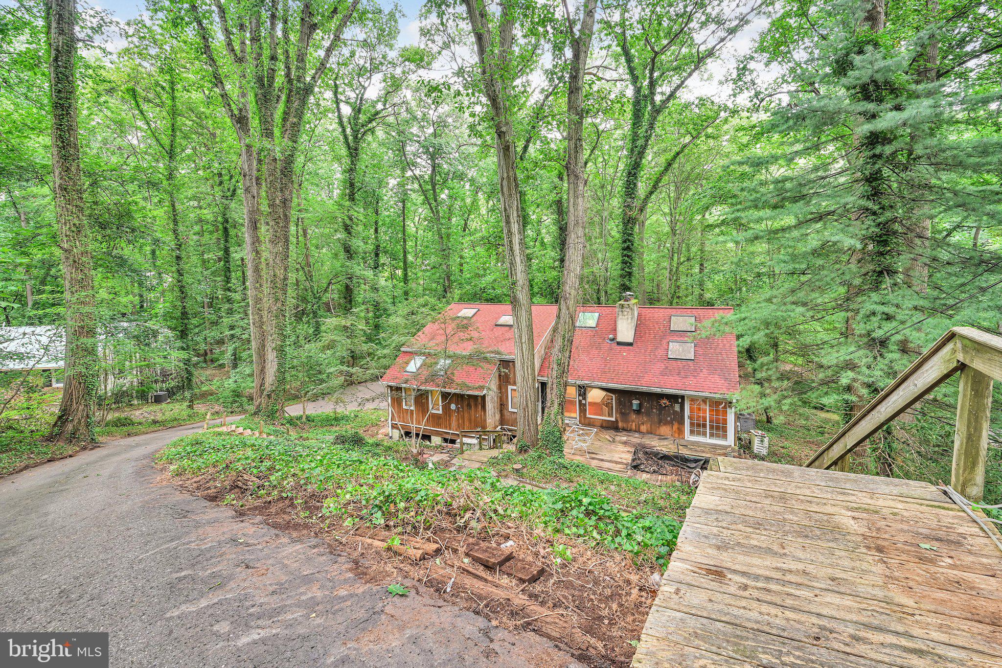 9 WOODED LANE