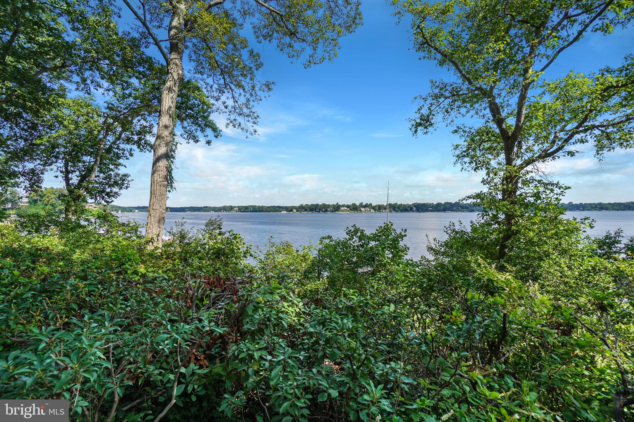 SEVERNSIDE - Residential