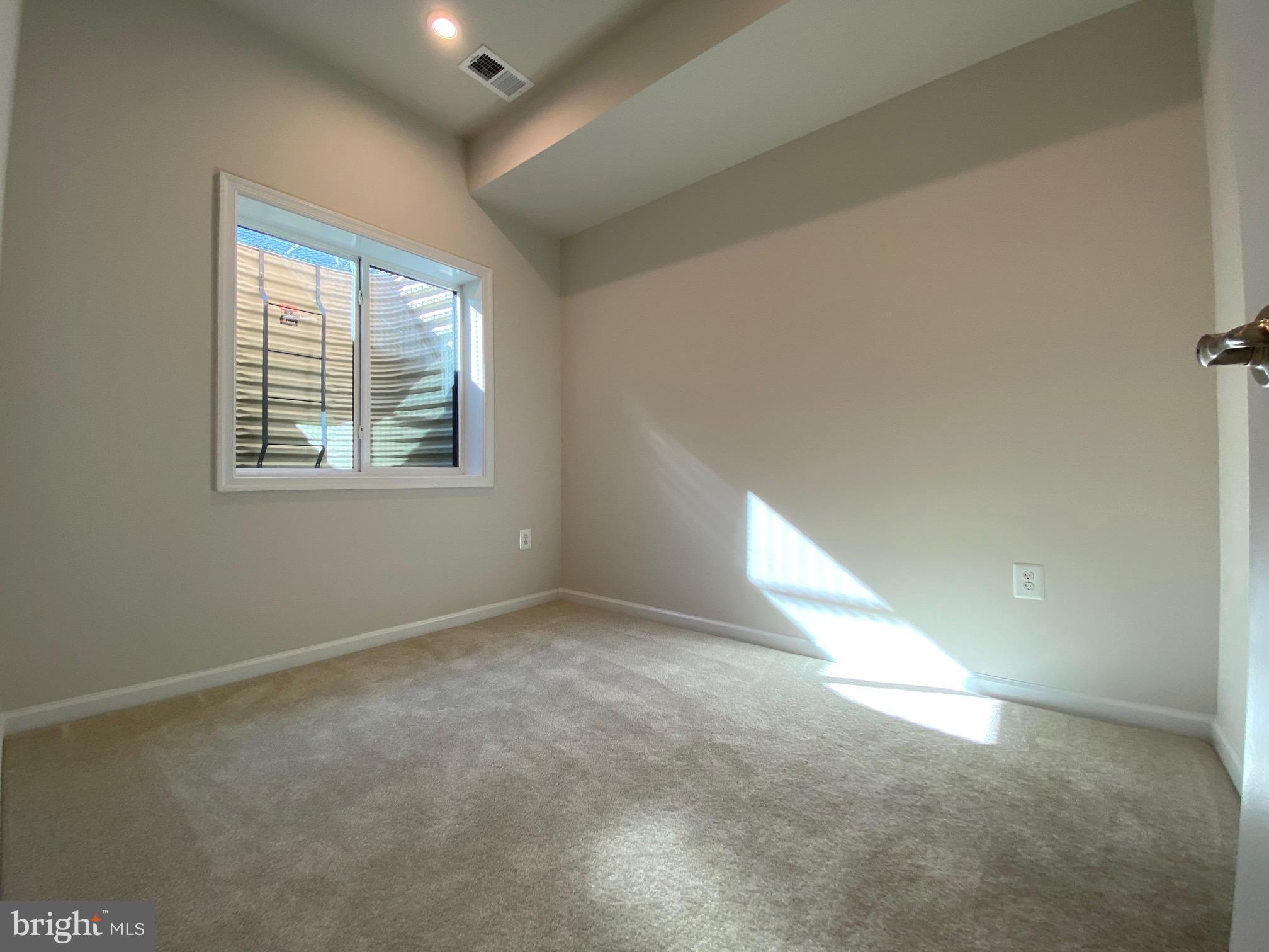 FREDERICKSBURG - Residential