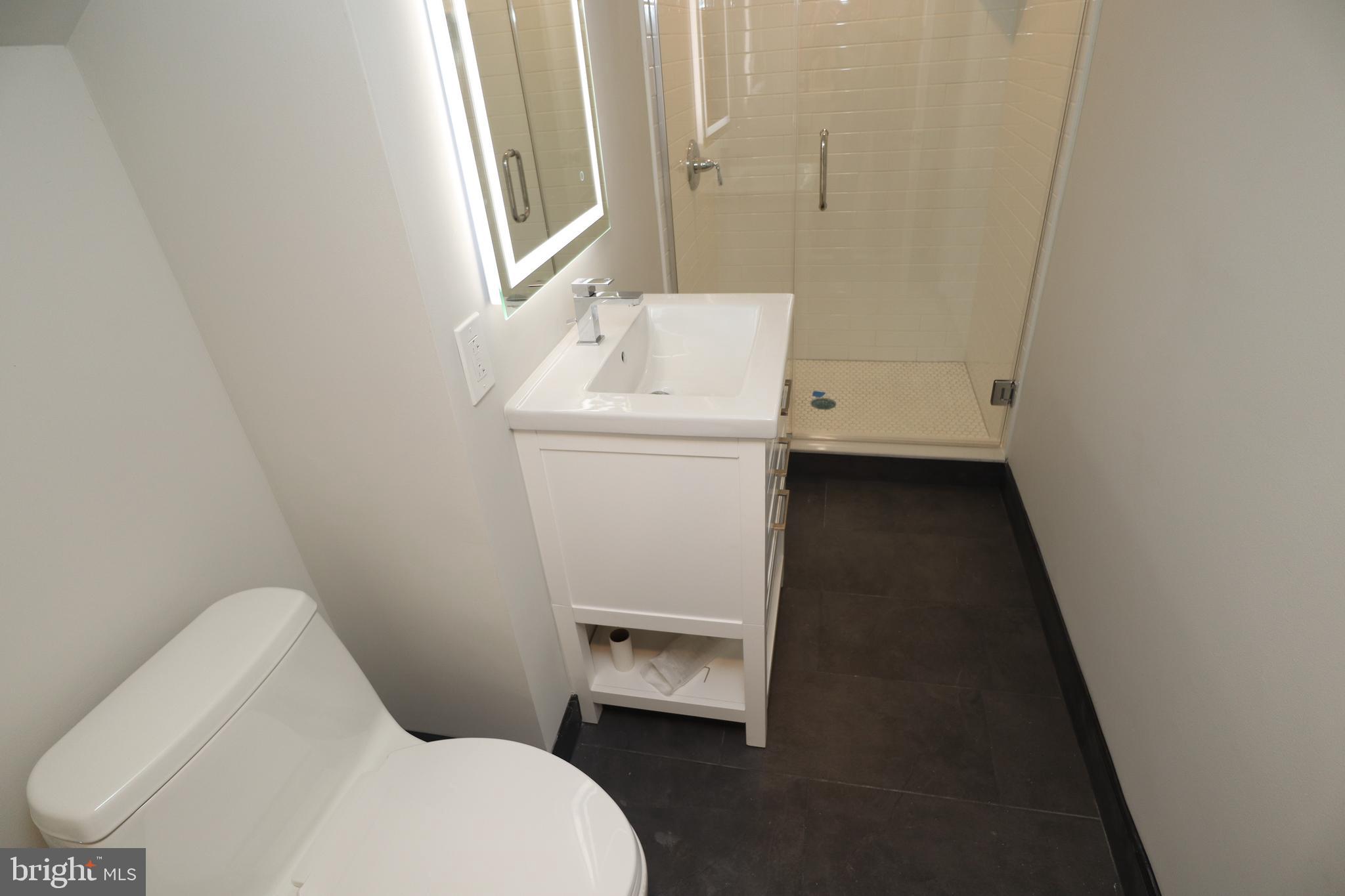 PHILADELPHIA - Residential Lease