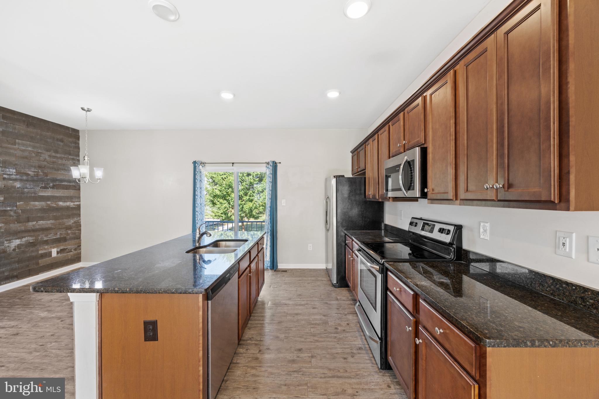 BERKELEY RIDGE - Residential