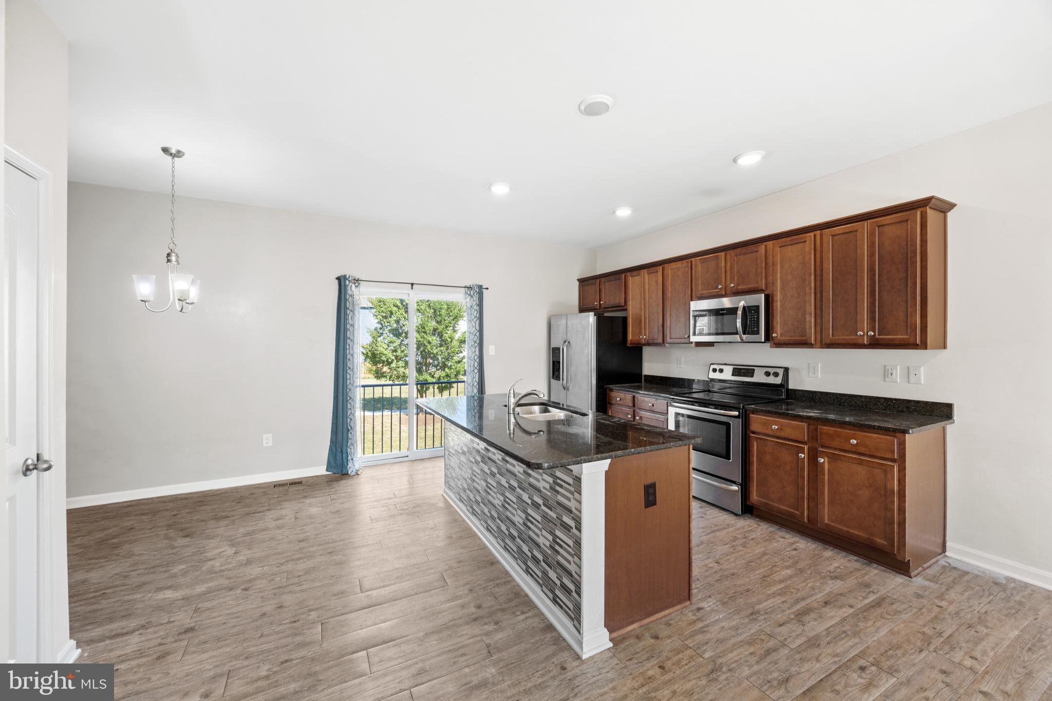 BERKELEY RIDGE - Residential