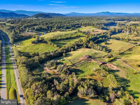 14105 Lee Highway, Amissville, VA MLS: VARP2002220