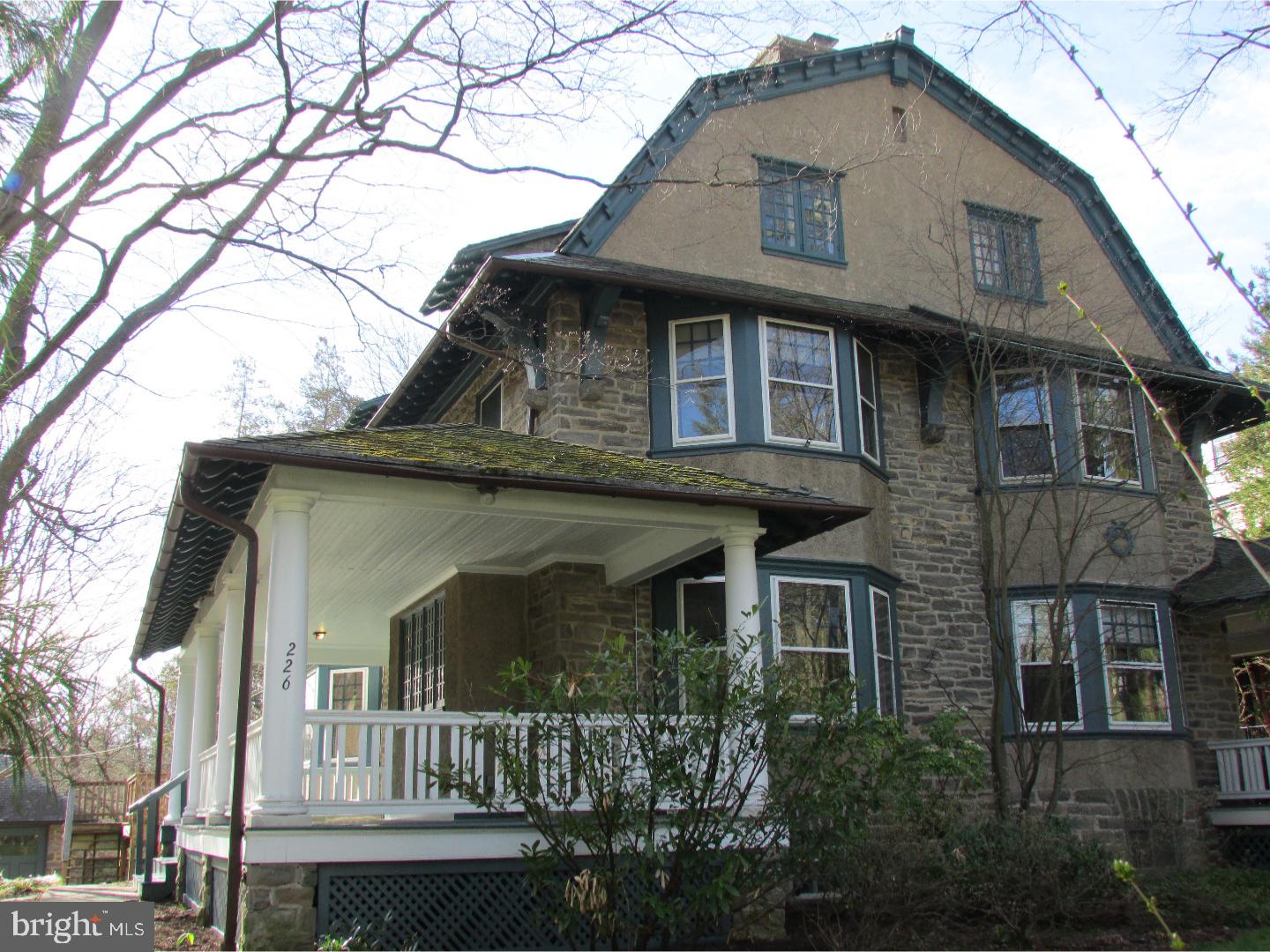 CHESTNUT HILL - Residential