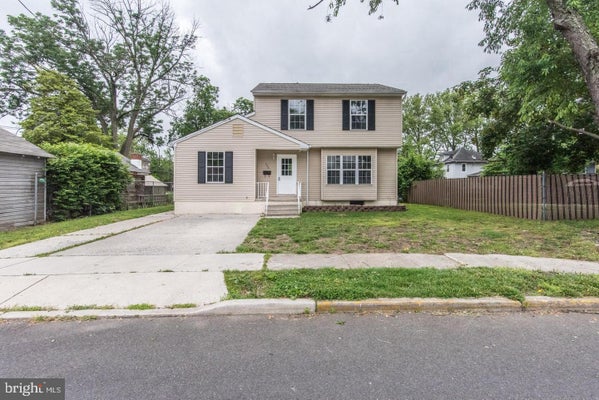 308 BROWN ST, BURLINGTON, NJ 08016 - Image 81dfe86bc5d04be2dec0204a042fdece/2199101015