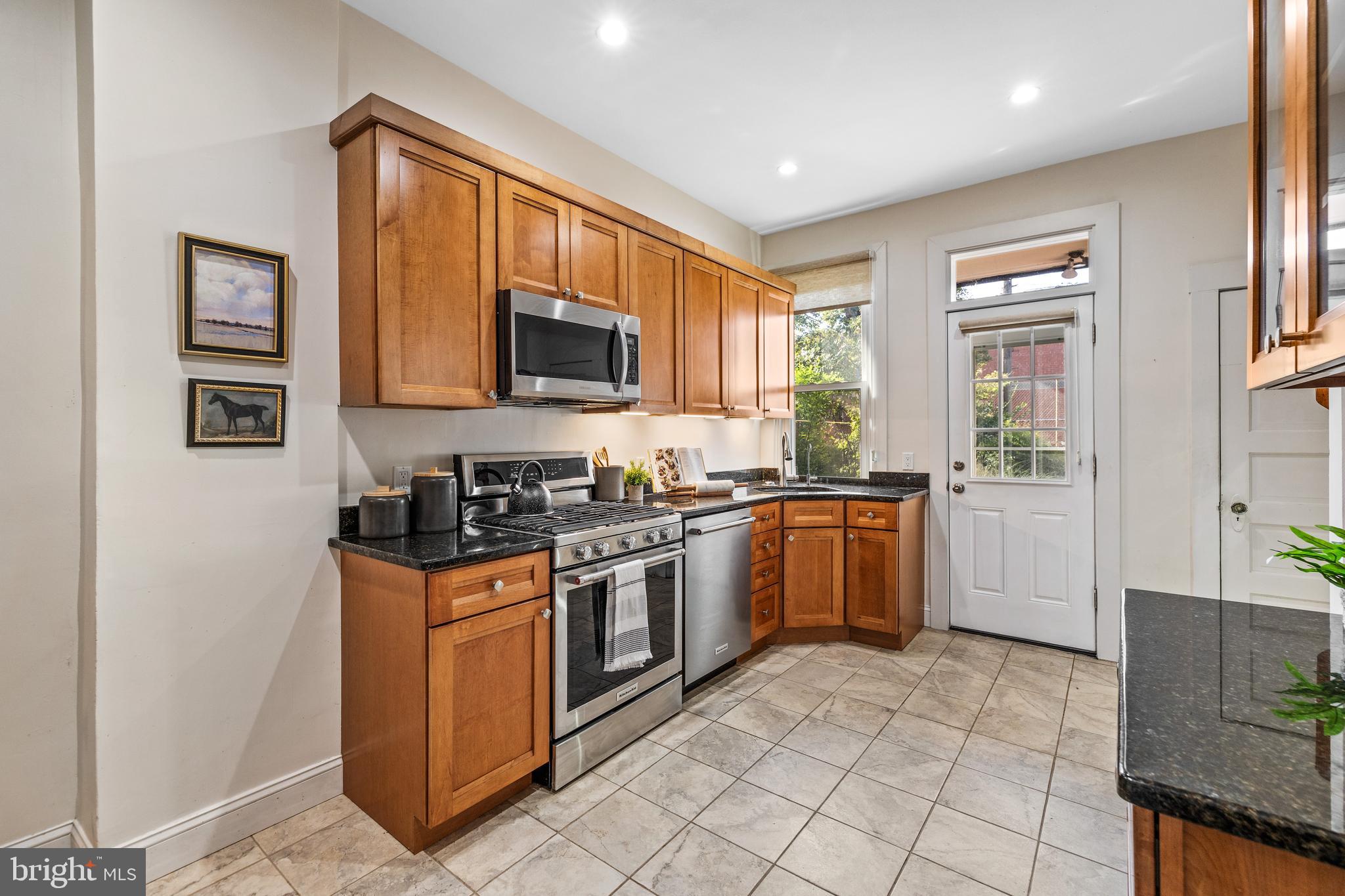 CHARLES VILLAGE - Residential