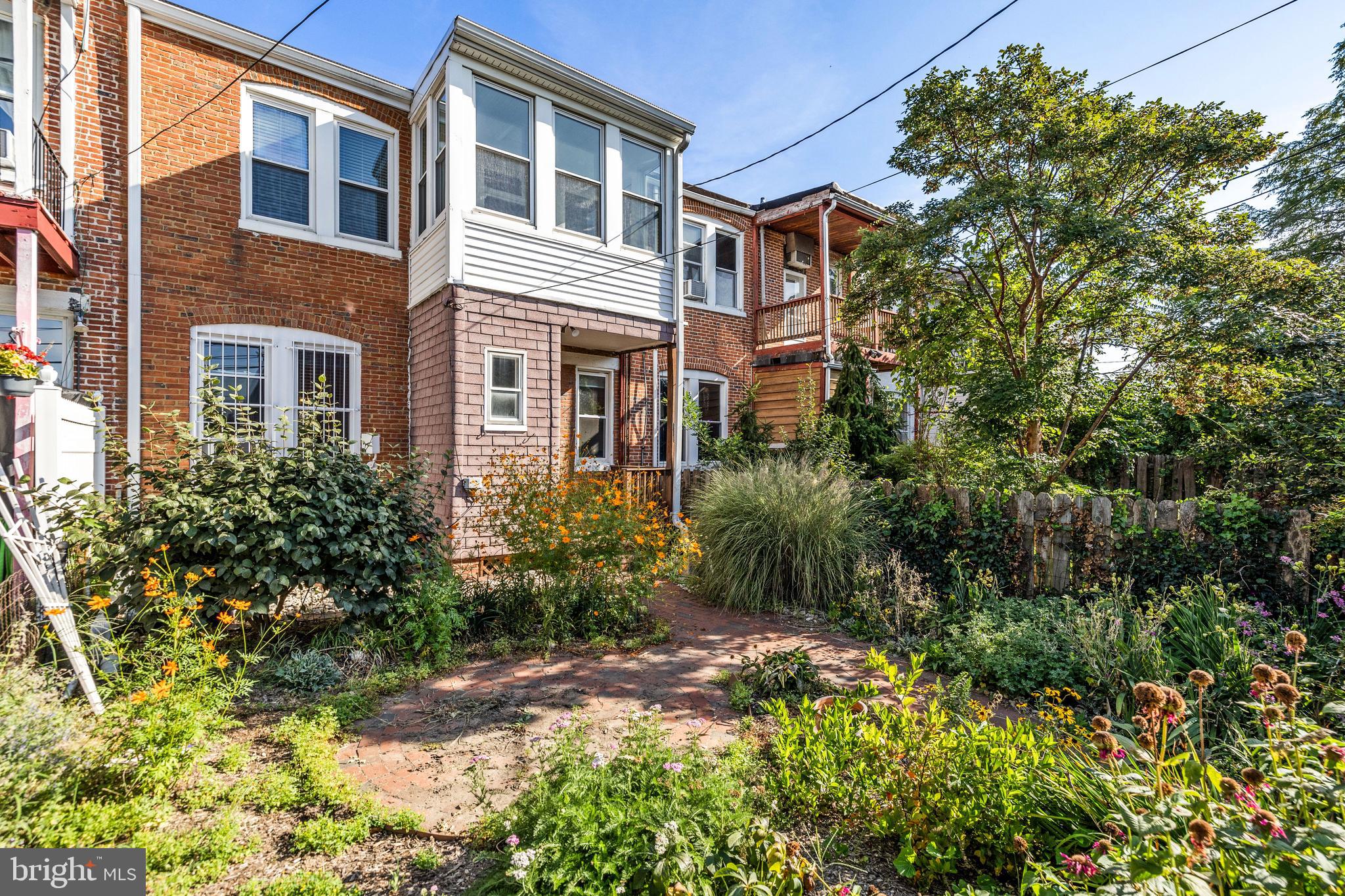 CHARLES VILLAGE - Residential