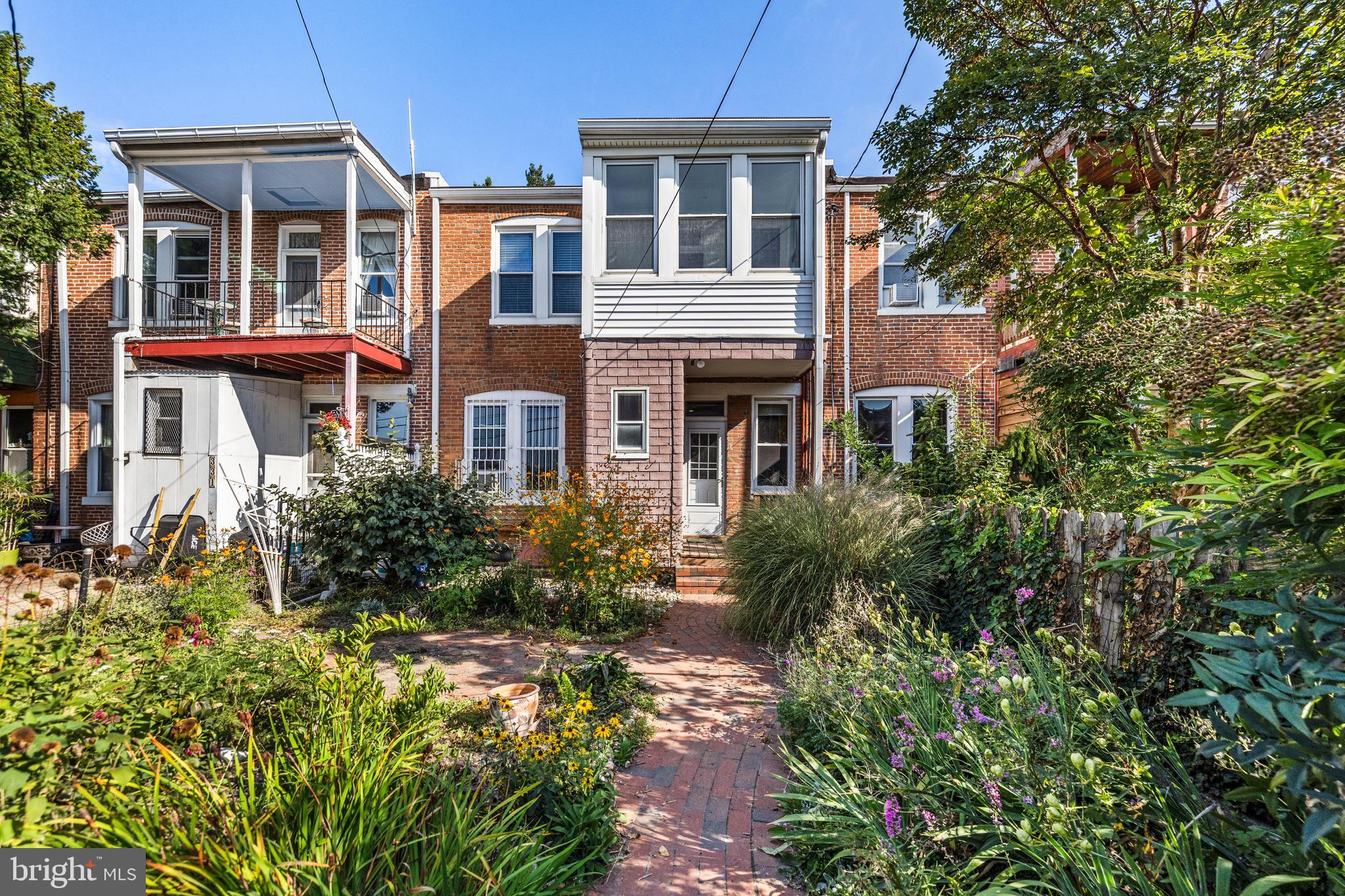 CHARLES VILLAGE - Residential