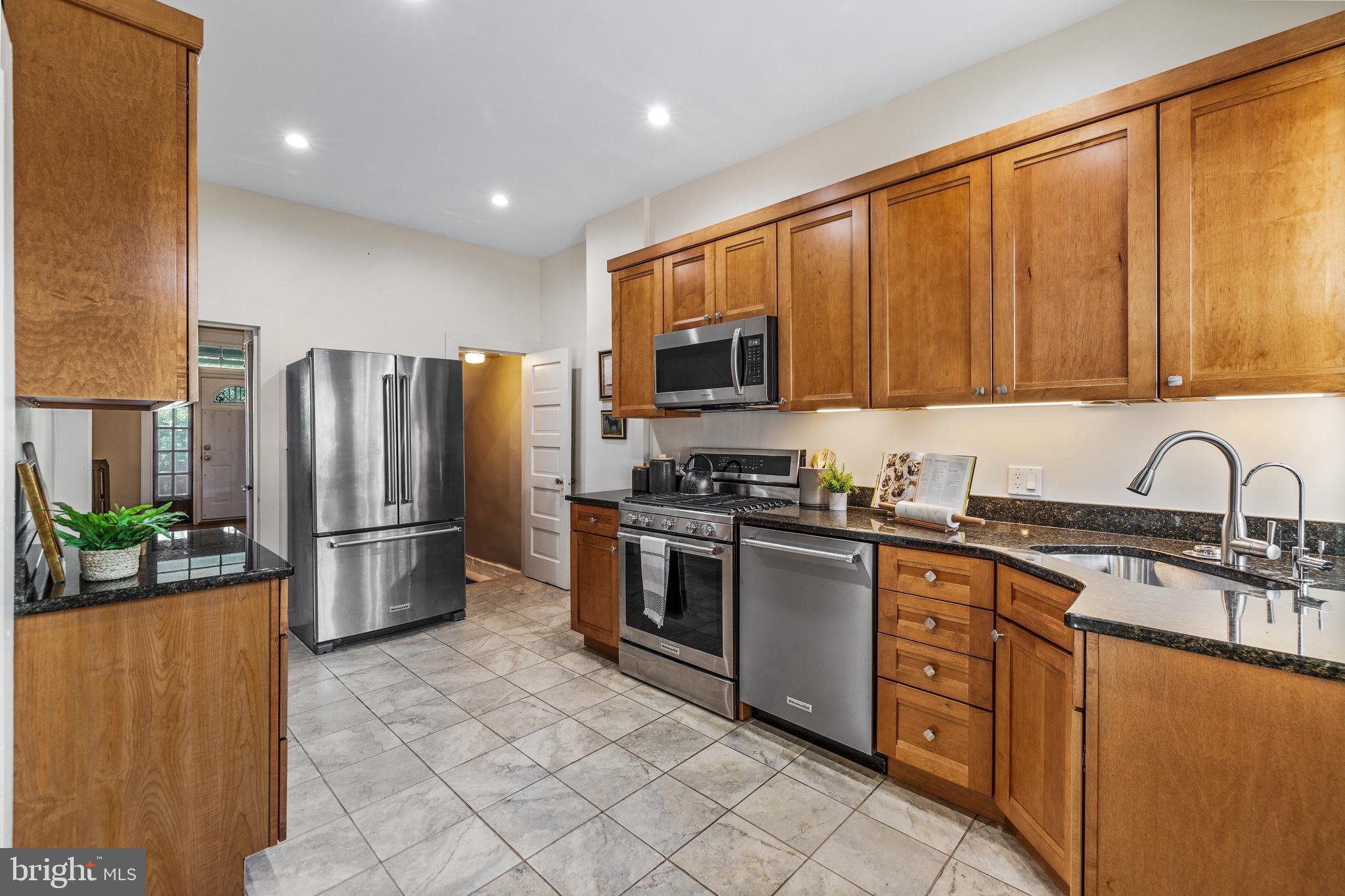 CHARLES VILLAGE - Residential